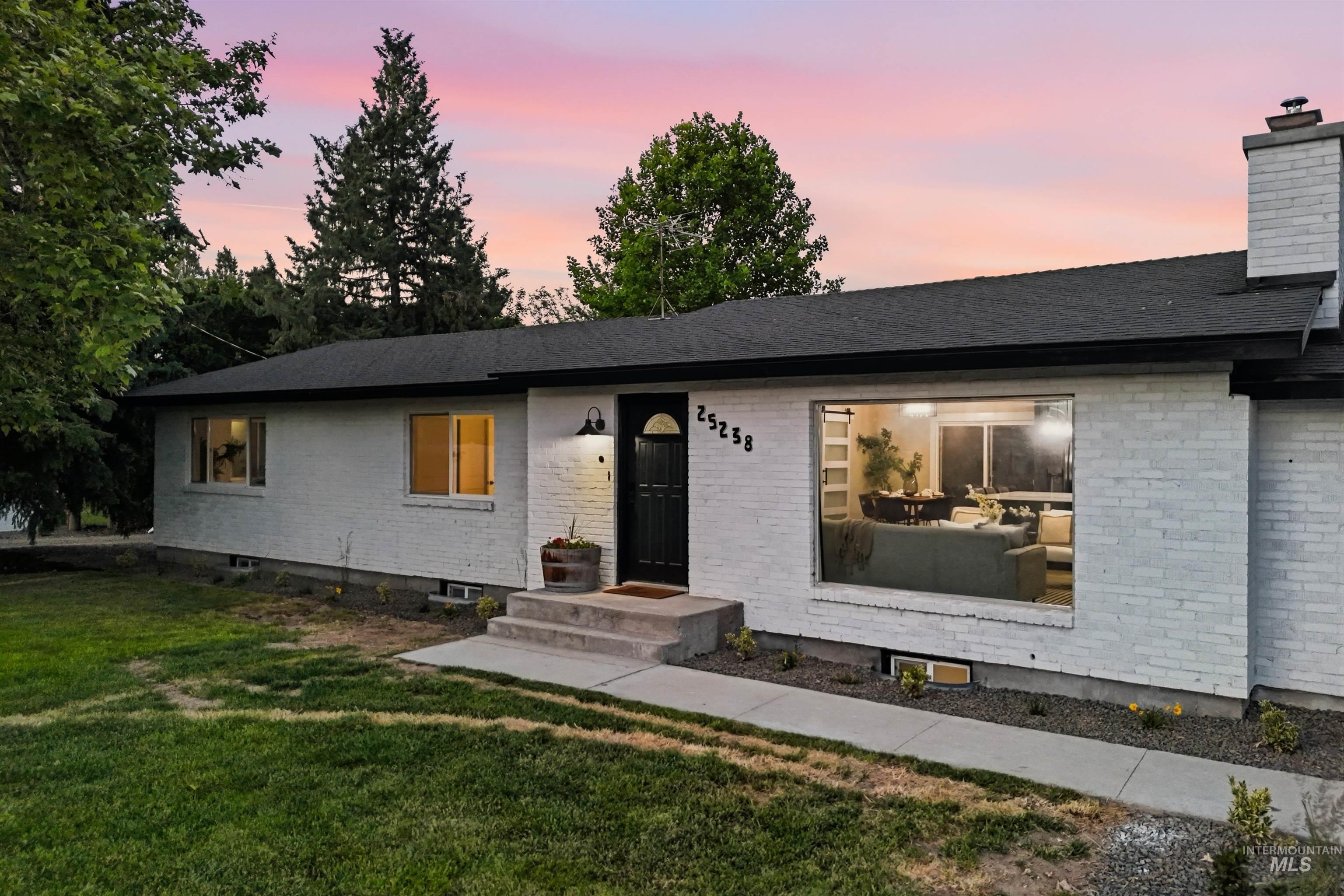 25238 Geri Ln, Caldwell, Idaho 83607, 5 Bedrooms, 3 Bathrooms, Residential For Sale, Price $799,000,MLS 98989149
