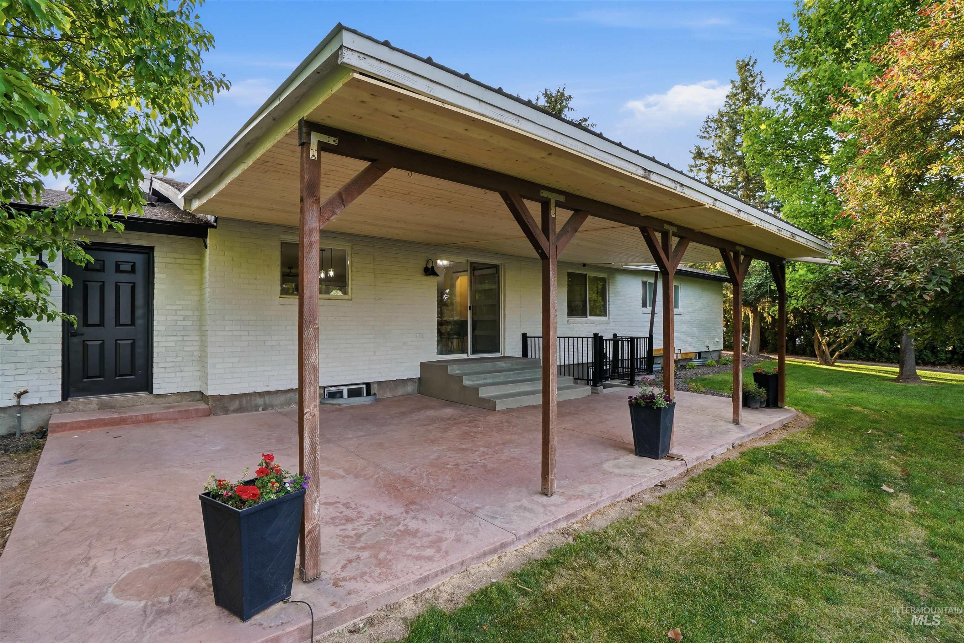 25238 Geri Ln, Caldwell, Idaho 83607, 5 Bedrooms, 3 Bathrooms, Residential For Sale, Price $799,000,MLS 98989149