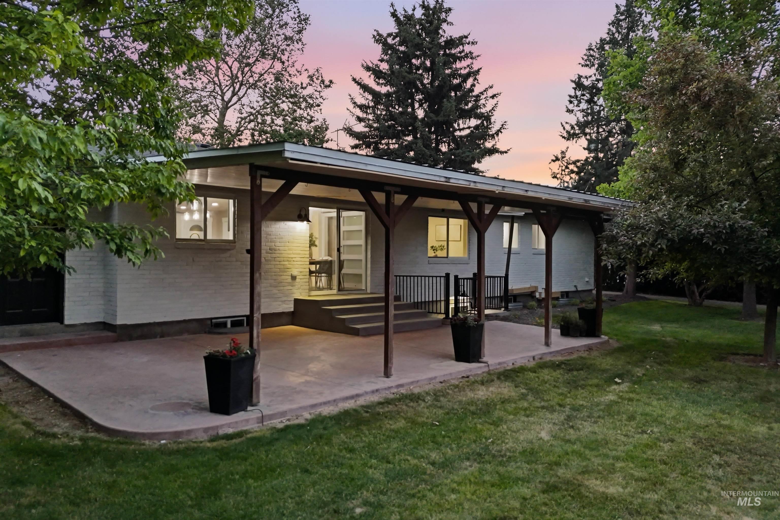 25238 Geri Ln, Caldwell, Idaho 83607, 5 Bedrooms, 3 Bathrooms, Residential For Sale, Price $799,000,MLS 98989149