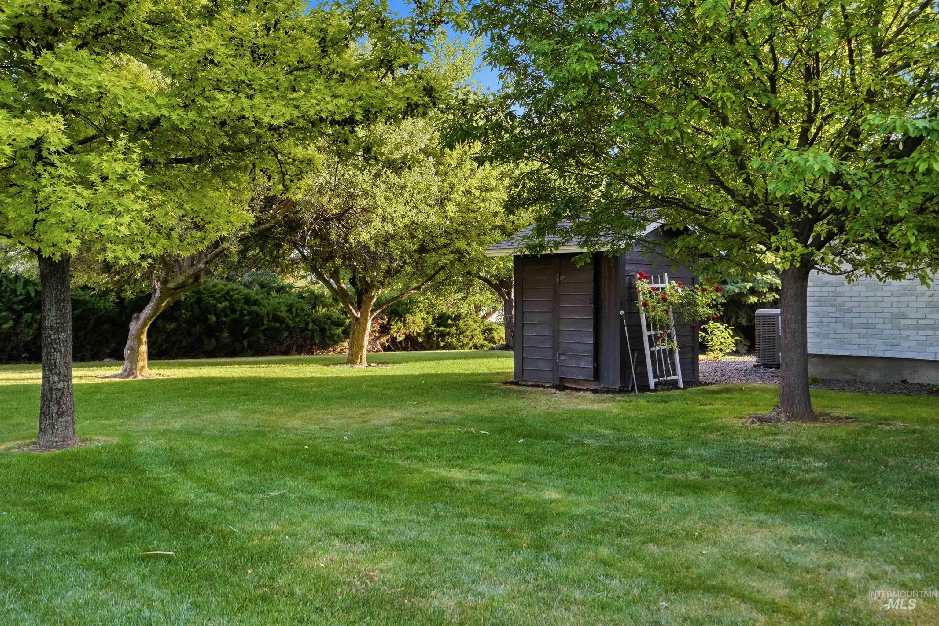 25238 Geri Ln, Caldwell, Idaho 83607, 5 Bedrooms, 3 Bathrooms, Residential For Sale, Price $799,000,MLS 98989149