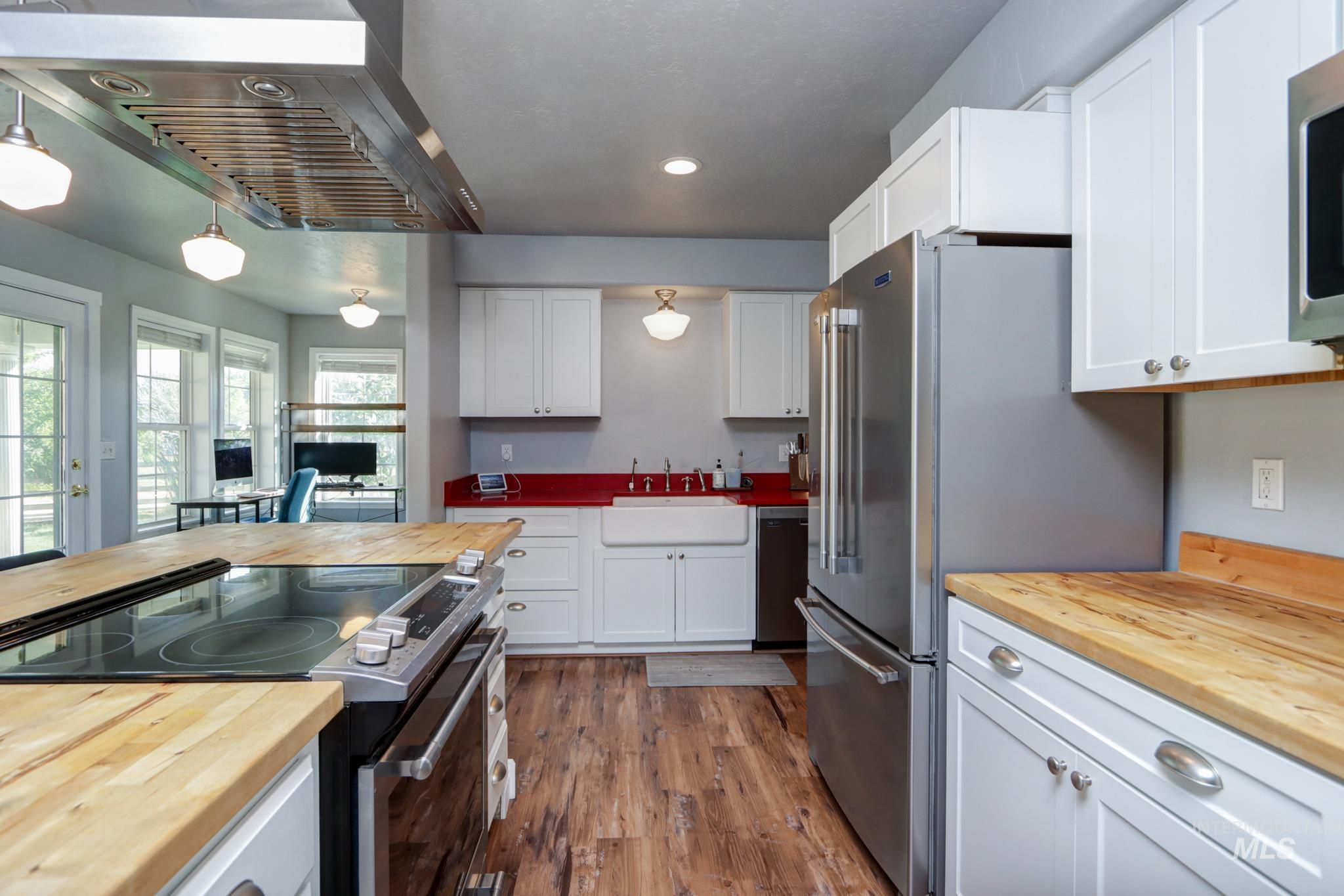 4449 Riata Cir, Ontario, Oregon 97914, 3 Bedrooms, 2 Bathrooms, Residential For Sale, Price $595,000,MLS 98989152