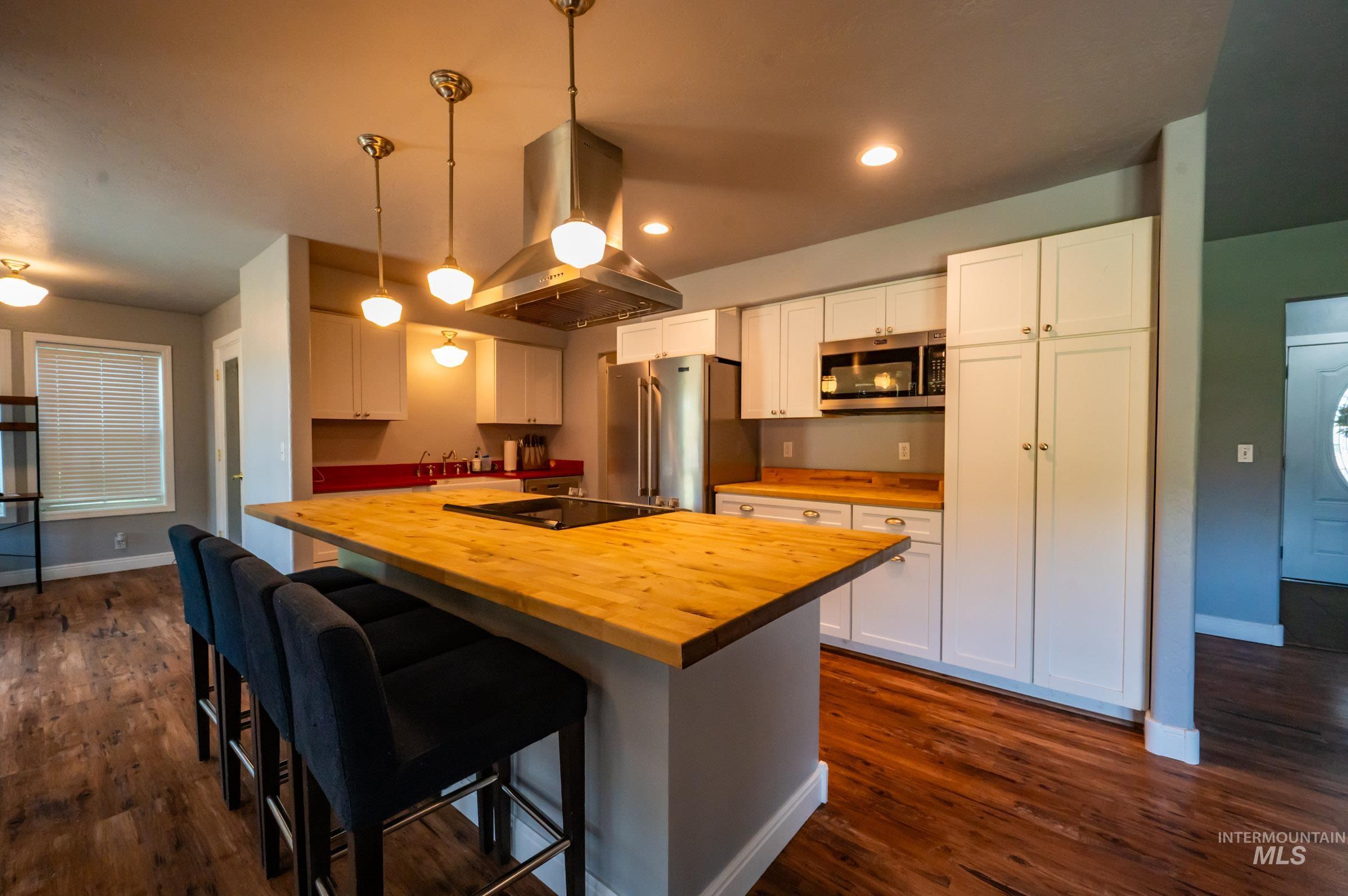 4449 Riata Cir, Ontario, Oregon 97914, 3 Bedrooms, 2 Bathrooms, Residential For Sale, Price $595,000,MLS 98989152