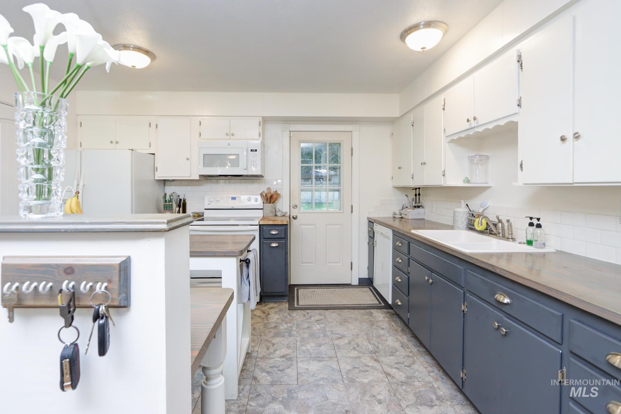 5613 W Kootenai St, Boise, Idaho 83705, 3 Bedrooms, 1 Bathroom, Residential For Sale, Price $434,900,MLS 98989153