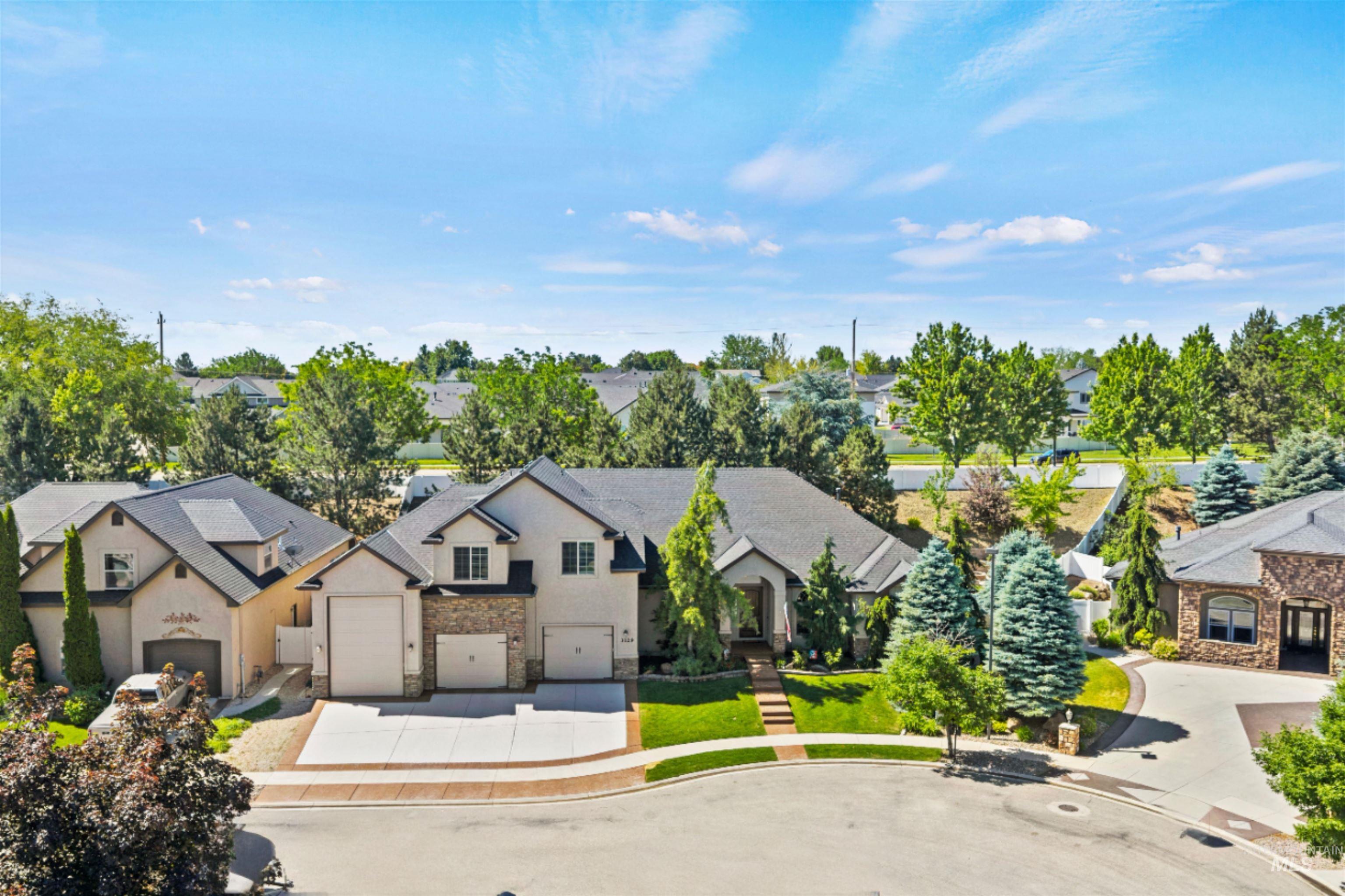 3129 S Silvertip Ln, Meridian, Idaho 83642, 4 Bedrooms, 3.5 Bathrooms, Residential For Sale, Price $974,850,MLS 98989157