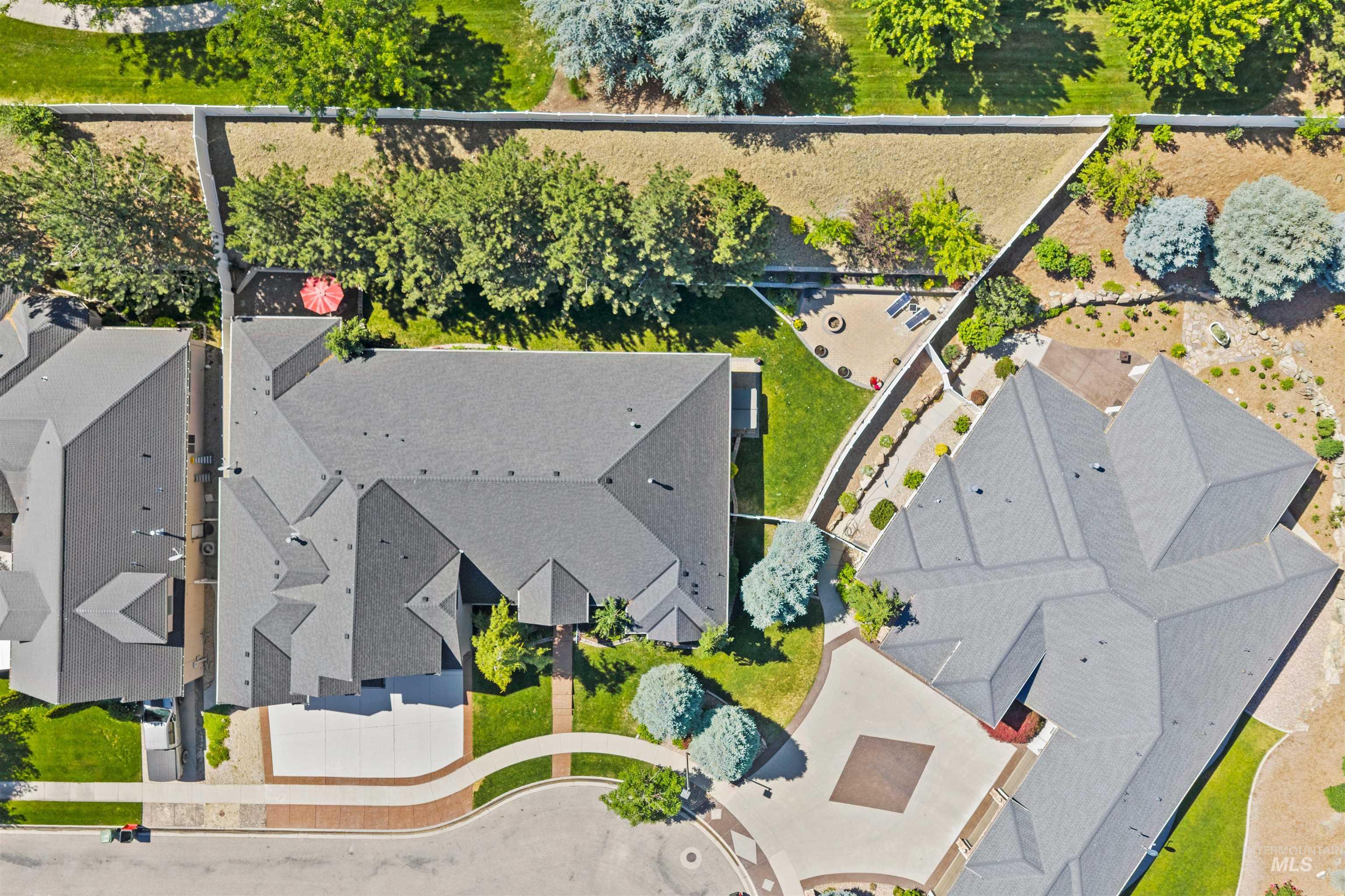3129 S Silvertip Ln, Meridian, Idaho 83642, 4 Bedrooms, 3.5 Bathrooms, Residential For Sale, Price $974,850,MLS 98989157