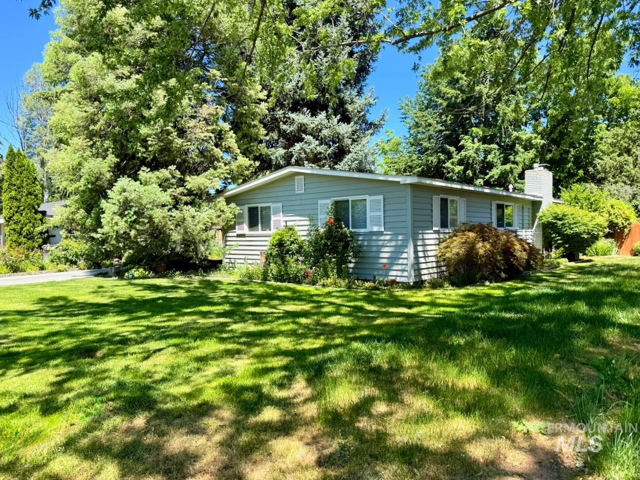 1424 S Atlantic St, Boise, Idaho 83705, 3 Bedrooms, 2 Bathrooms, Residential For Sale, Price $406,730, 98989158
