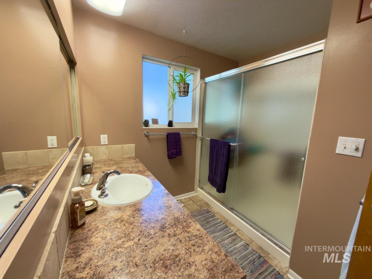 1424 S Atlantic St, Boise, Idaho 83705, 3 Bedrooms, 2 Bathrooms, Residential For Sale, Price $406,730, 98989158