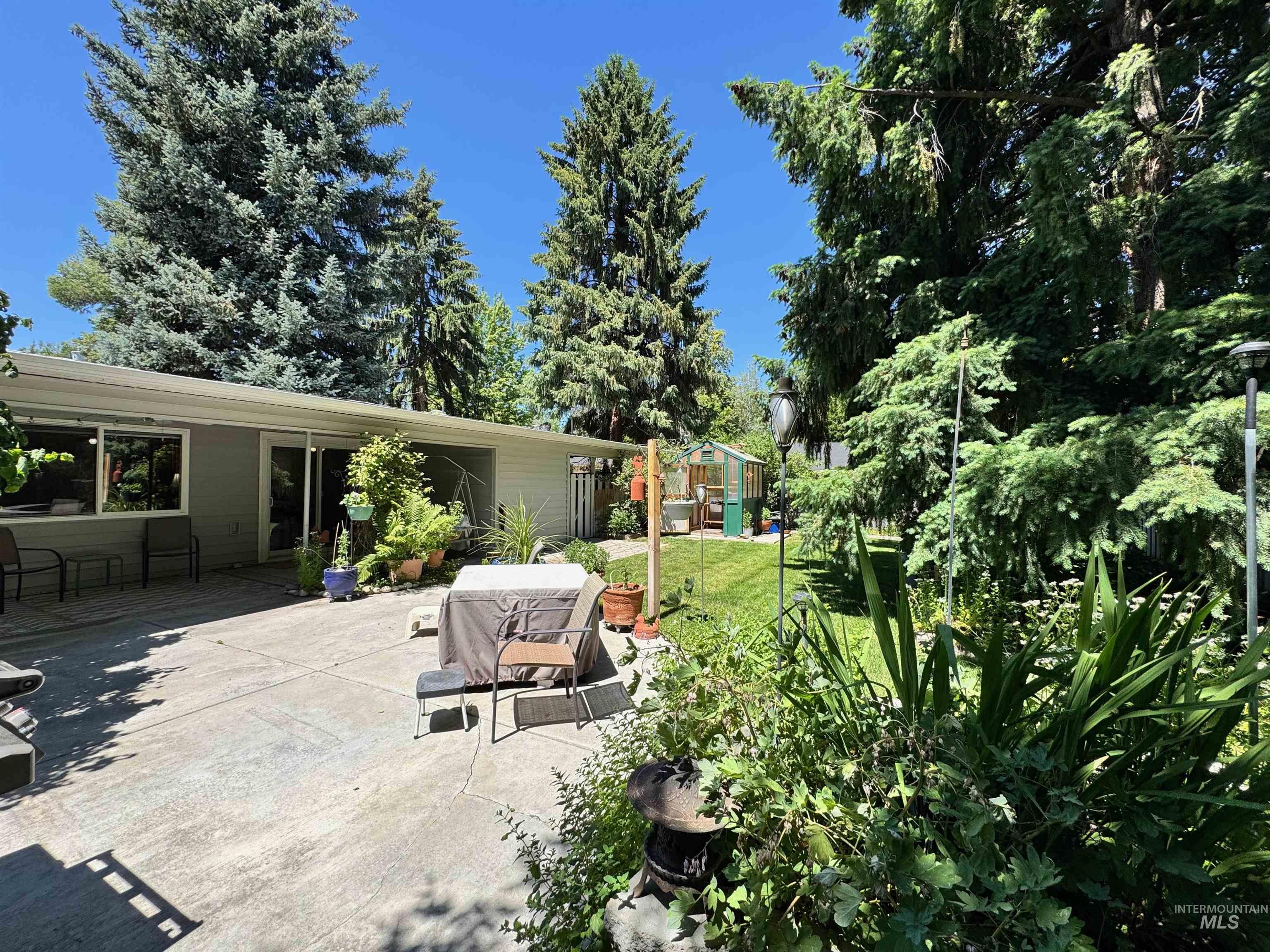 1424 S Atlantic St, Boise, Idaho 83705, 3 Bedrooms, 2 Bathrooms, Residential For Sale, Price $406,730, 98989158