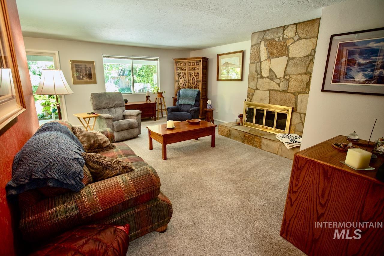 1424 S Atlantic St, Boise, Idaho 83705, 3 Bedrooms, 2 Bathrooms, Residential For Sale, Price $406,730, 98989158