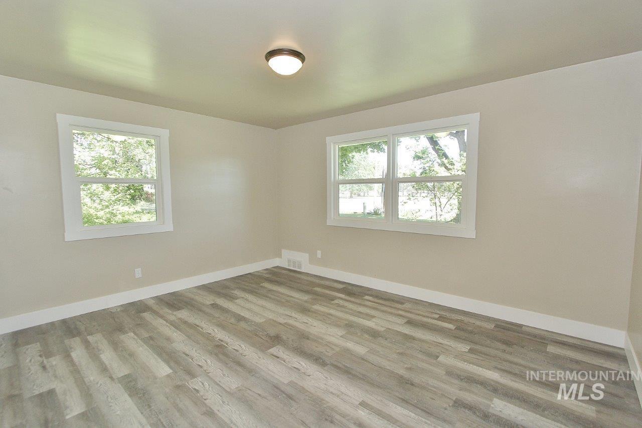 520 E Logan, Caldwell, Idaho 83605, 4 Bedrooms, 3 Bathrooms, Residential For Sale, Price $475,000, 98989160