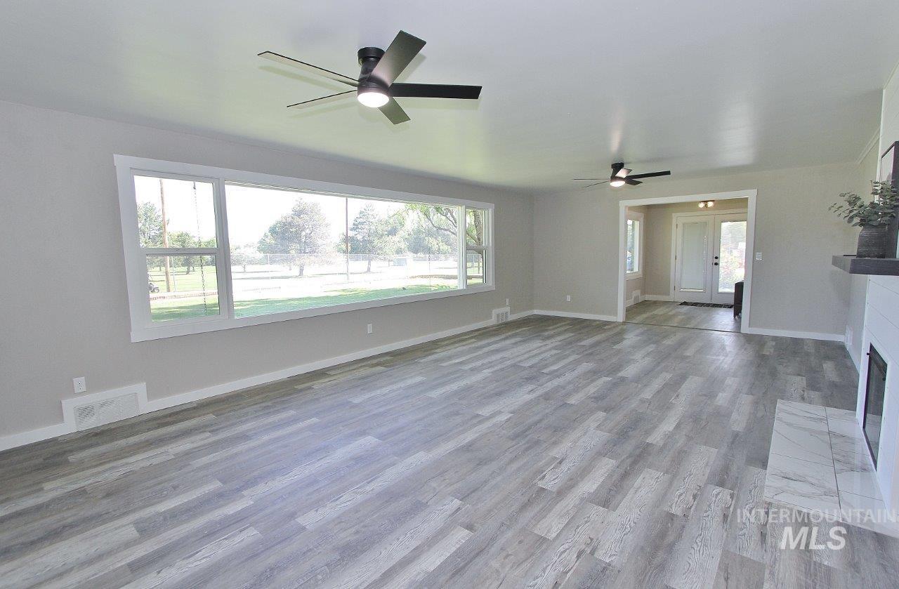 520 E Logan, Caldwell, Idaho 83605, 4 Bedrooms, 3 Bathrooms, Residential For Sale, Price $475,000,MLS 98989160