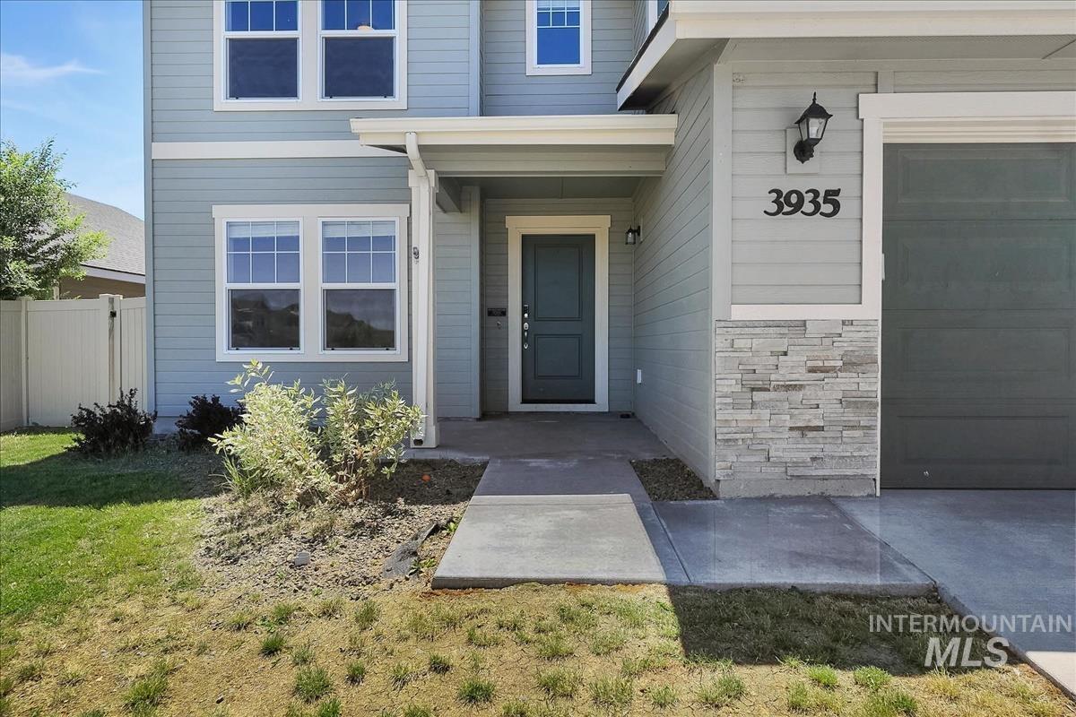 3935 E Hags Head St, Nampa, Idaho 83686, 4 Bedrooms, 2.5 Bathrooms, Residential For Sale, Price $484,900, 98989162