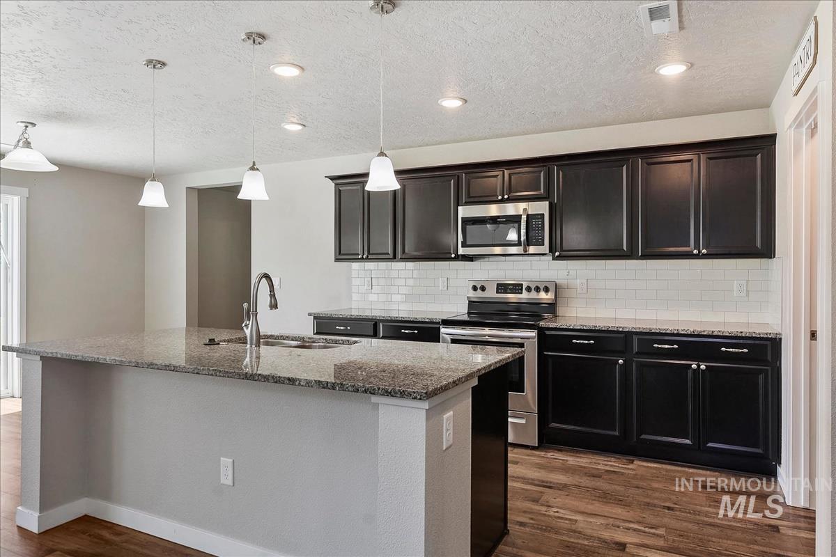3935 E Hags Head St, Nampa, Idaho 83686, 4 Bedrooms, 2.5 Bathrooms, Residential For Sale, Price $484,900, 98989162