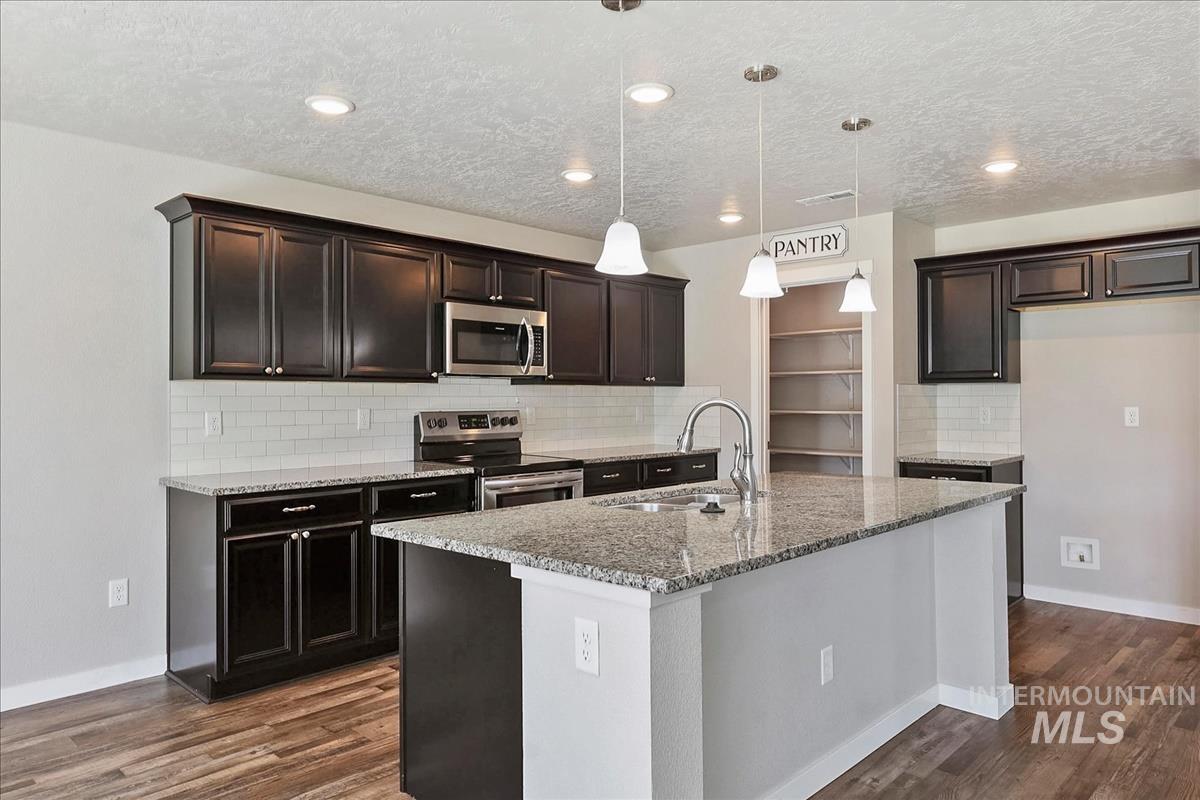 3935 E Hags Head St, Nampa, Idaho 83686, 4 Bedrooms, 2.5 Bathrooms, Residential For Sale, Price $484,900, 98989162