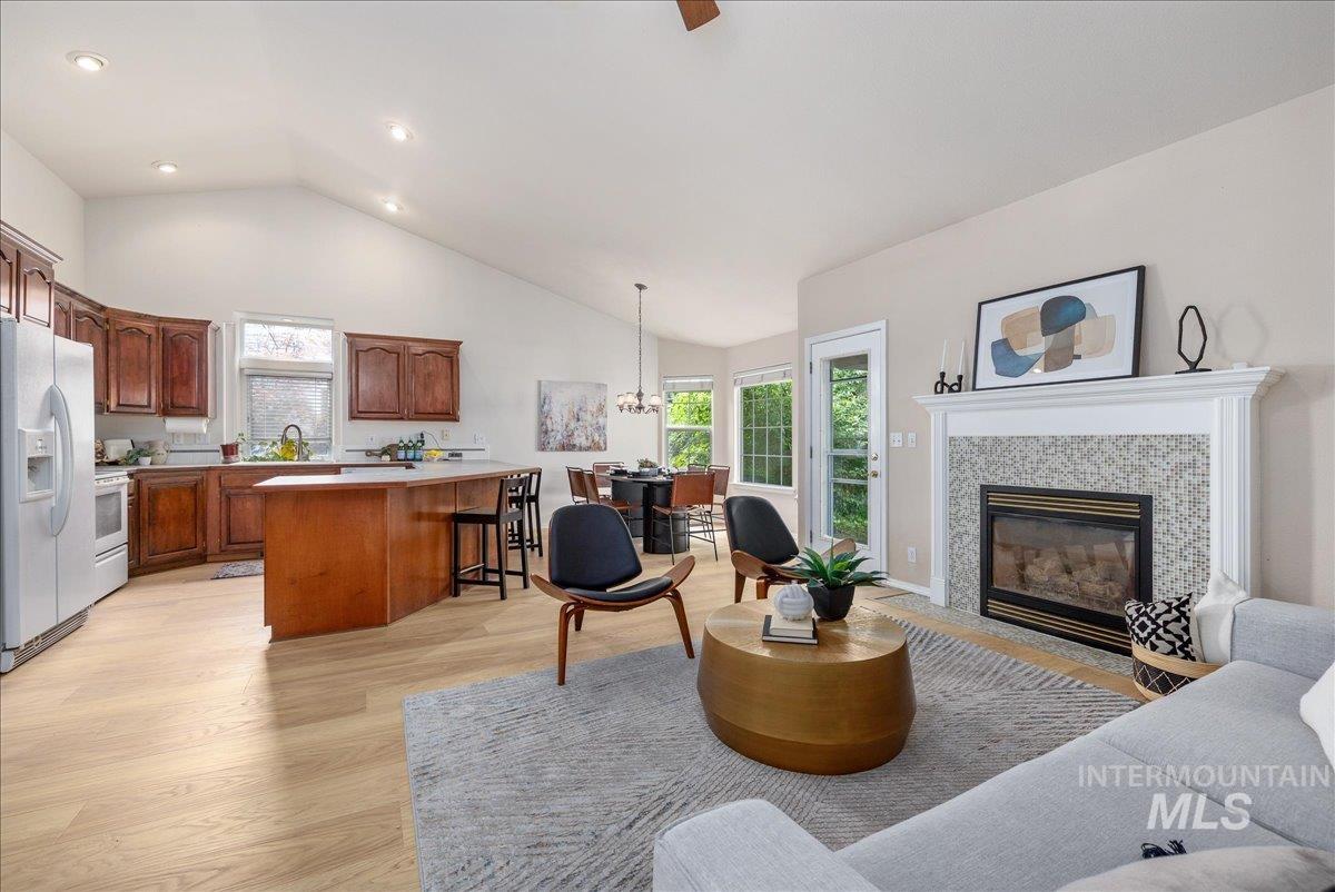 9712 W Irving, Boise, Idaho 83704, 3 Bedrooms, 2 Bathrooms, Residential For Sale, Price $449,900, 98989163