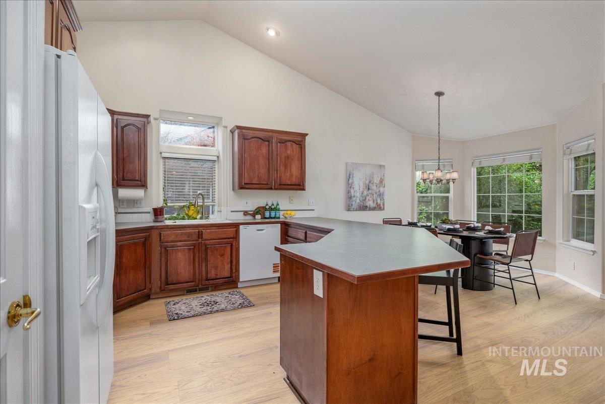 9712 W Irving, Boise, Idaho 83704, 3 Bedrooms, 2 Bathrooms, Residential For Sale, Price $449,900, 98989163