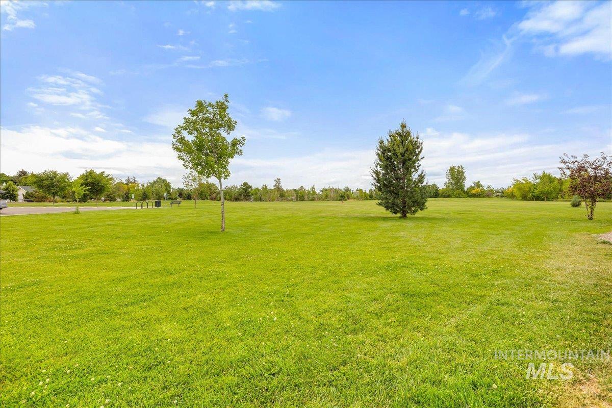 9712 W Irving, Boise, Idaho 83704, 3 Bedrooms, 2 Bathrooms, Residential For Sale, Price $449,900, 98989163