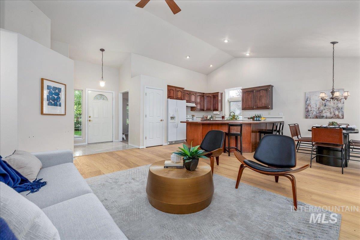 9712 W Irving, Boise, Idaho 83704, 3 Bedrooms, 2 Bathrooms, Residential For Sale, Price $449,900, 98989163