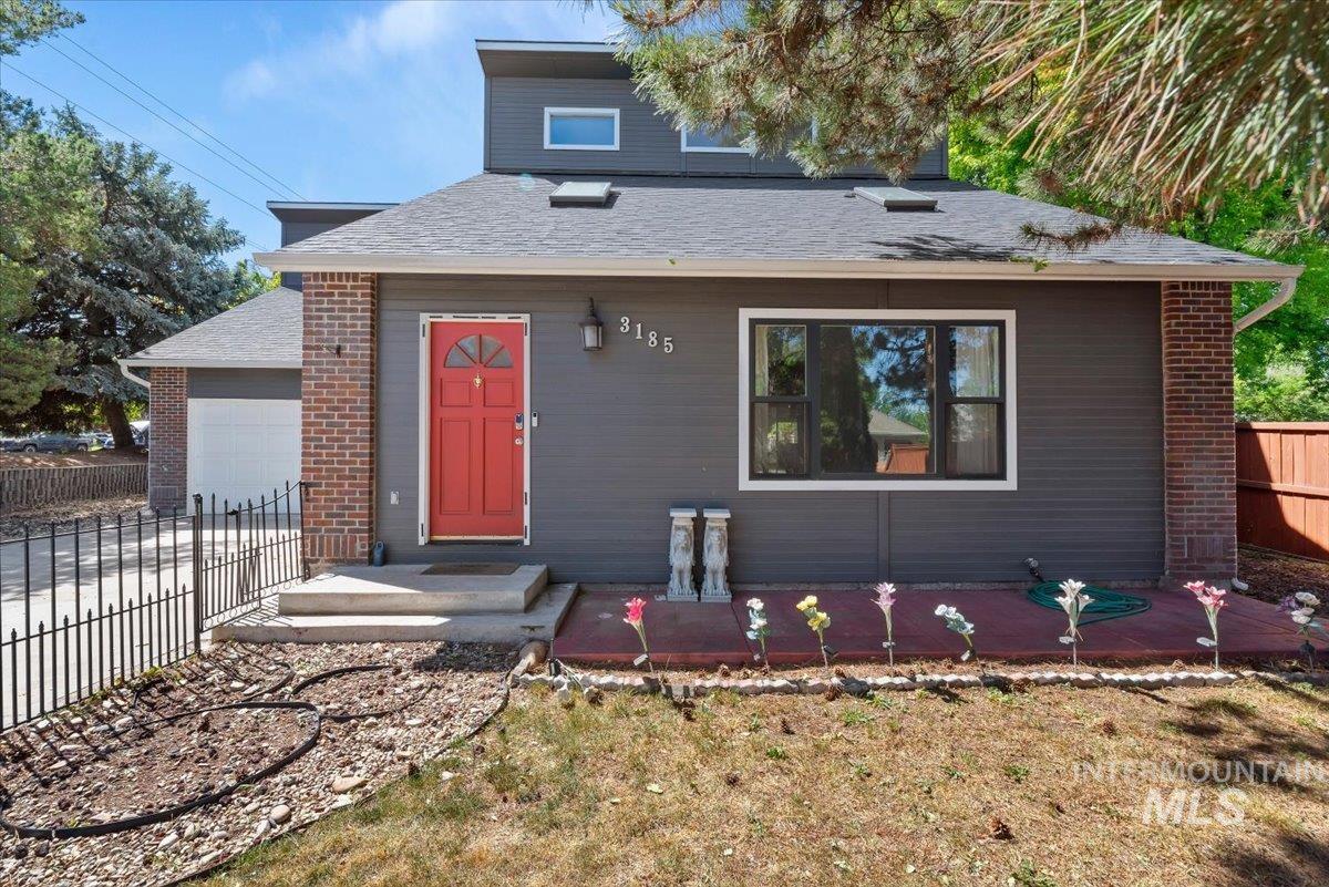 3185 E Springwood Dr, Meridian, Idaho 83642, 3 Bedrooms, 2 Bathrooms, Residential For Sale, Price $409,900,MLS 98989169