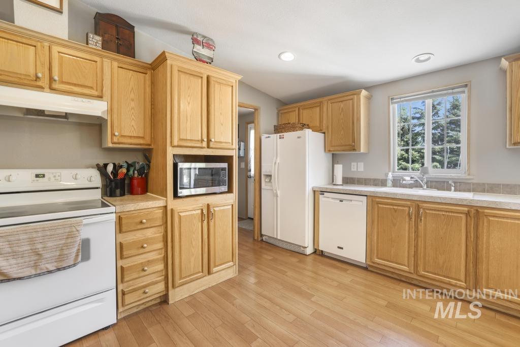 1686 S 600 W, Oakley, Idaho 83346, 3 Bedrooms, 2 Bathrooms, Residential For Sale, Price $360,000, 98989171