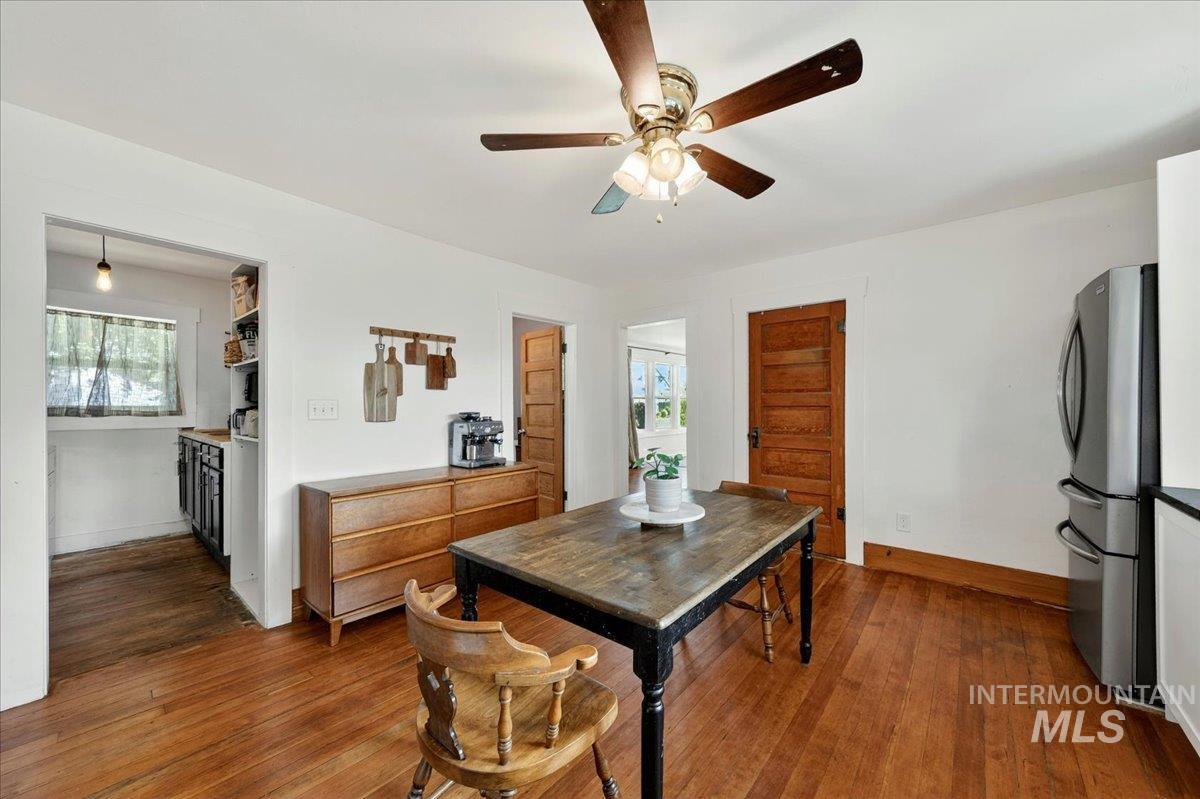 1403 11th Ave S, Nampa, Idaho 83651, 2 Bedrooms, 1 Bathroom, Residential For Sale, Price $340,000, 98989172