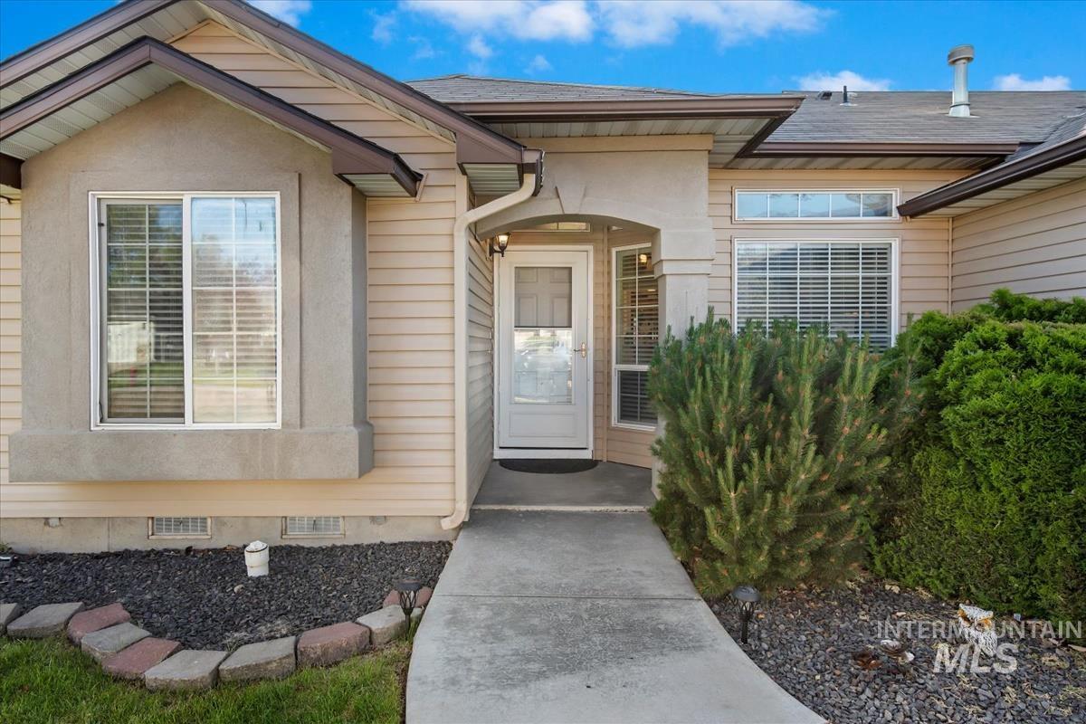 18179 Calico Ave, Nampa, Idaho 83687, 4 Bedrooms, 2 Bathrooms, Residential For Sale, Price $379,900, 98989174
