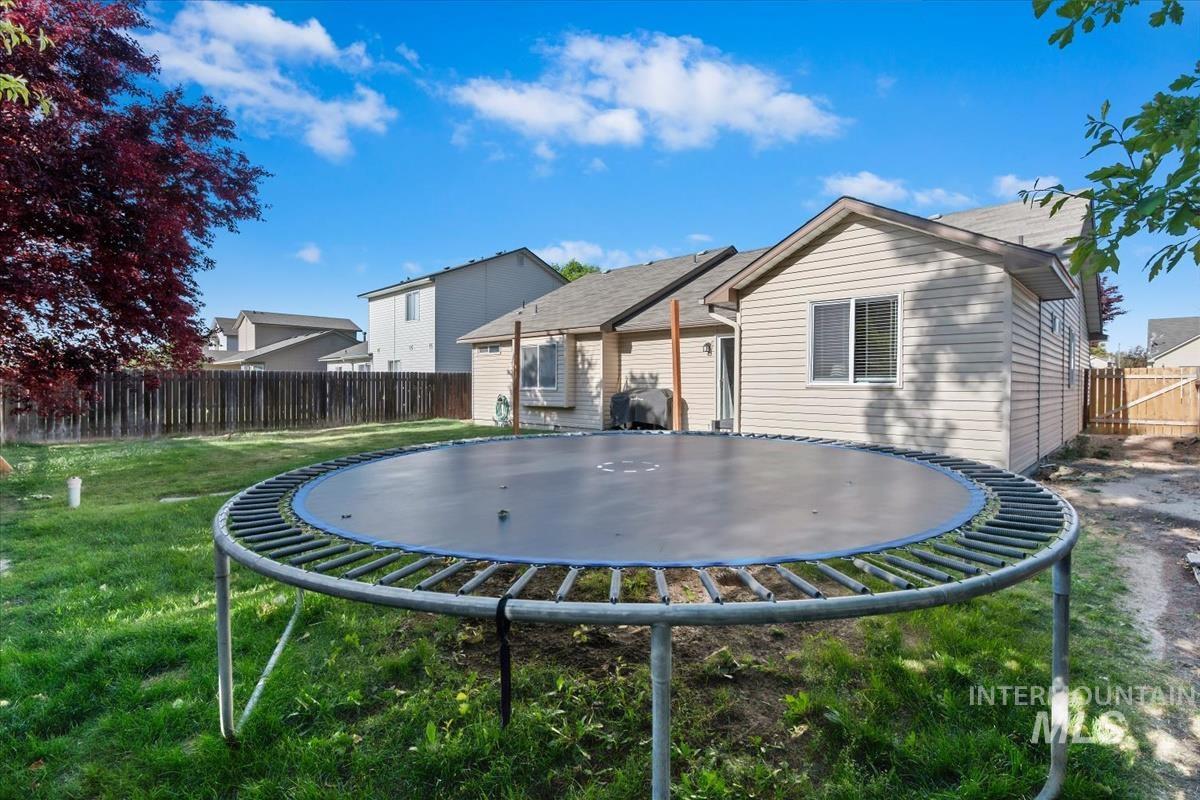 18179 Calico Ave, Nampa, Idaho 83687, 4 Bedrooms, 2 Bathrooms, Residential For Sale, Price $379,900, 98989174