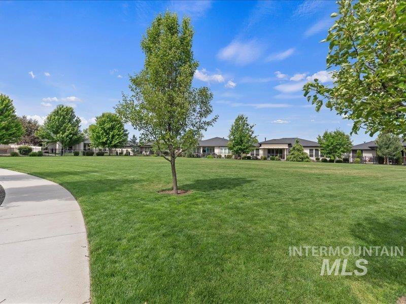 2080 S Hills, Meridian, Idaho 83642, 4 Bedrooms, 2.5 Bathrooms, Residential For Sale, Price $499,999, 98989175