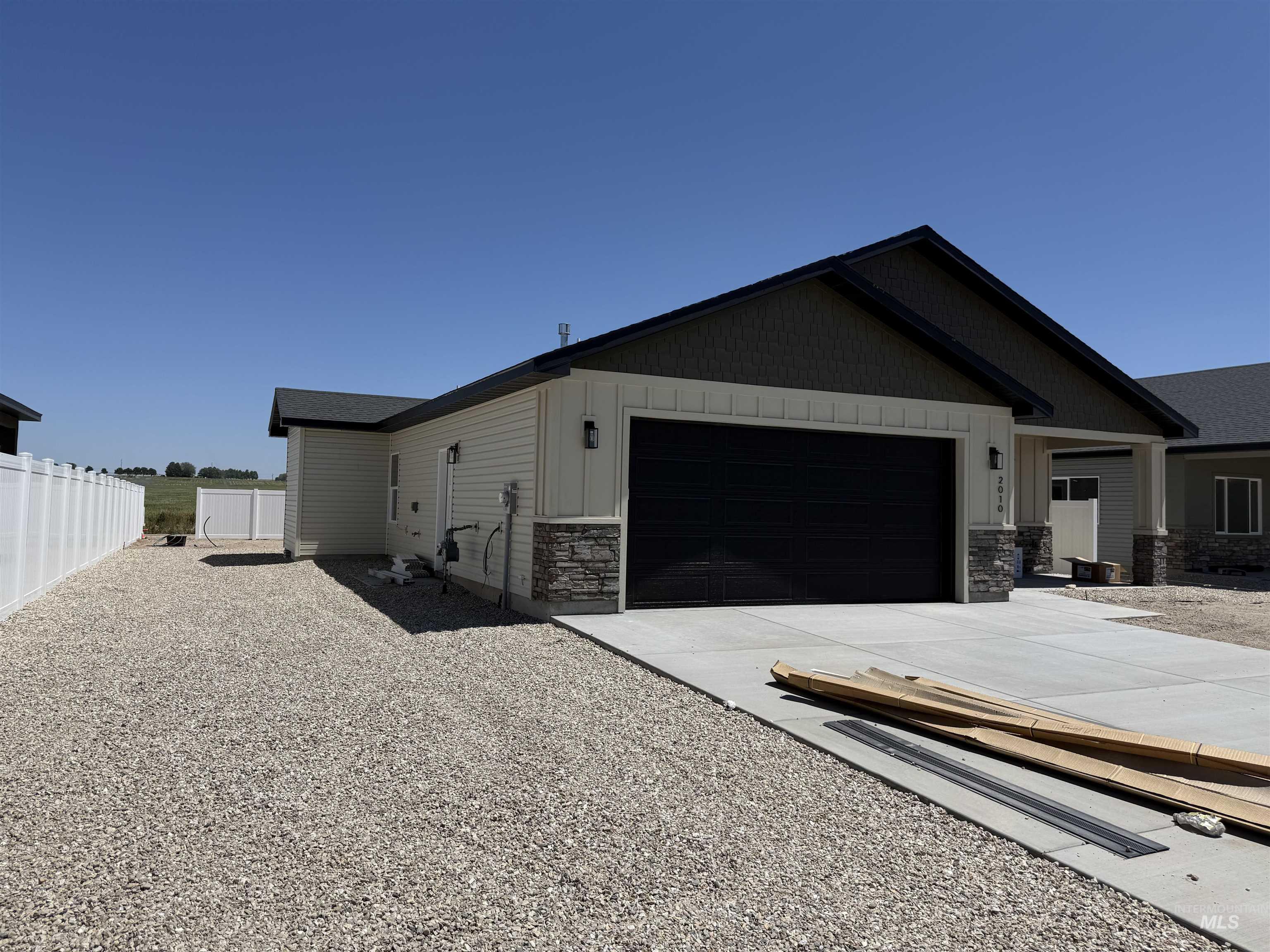 2010 Trae Street, Jerome, Idaho 83338, 3 Bedrooms, 2 Bathrooms, Residential For Sale, Price $389,000, 98989177