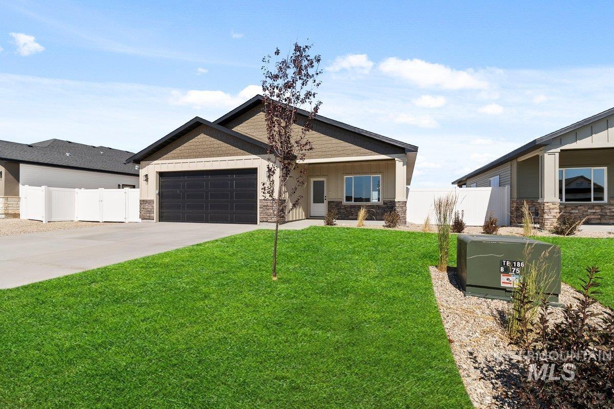 2010 Trae Street, Jerome, Idaho 83338, 3 Bedrooms, 2 Bathrooms, Residential For Sale, Price $389,000,MLS 98989177