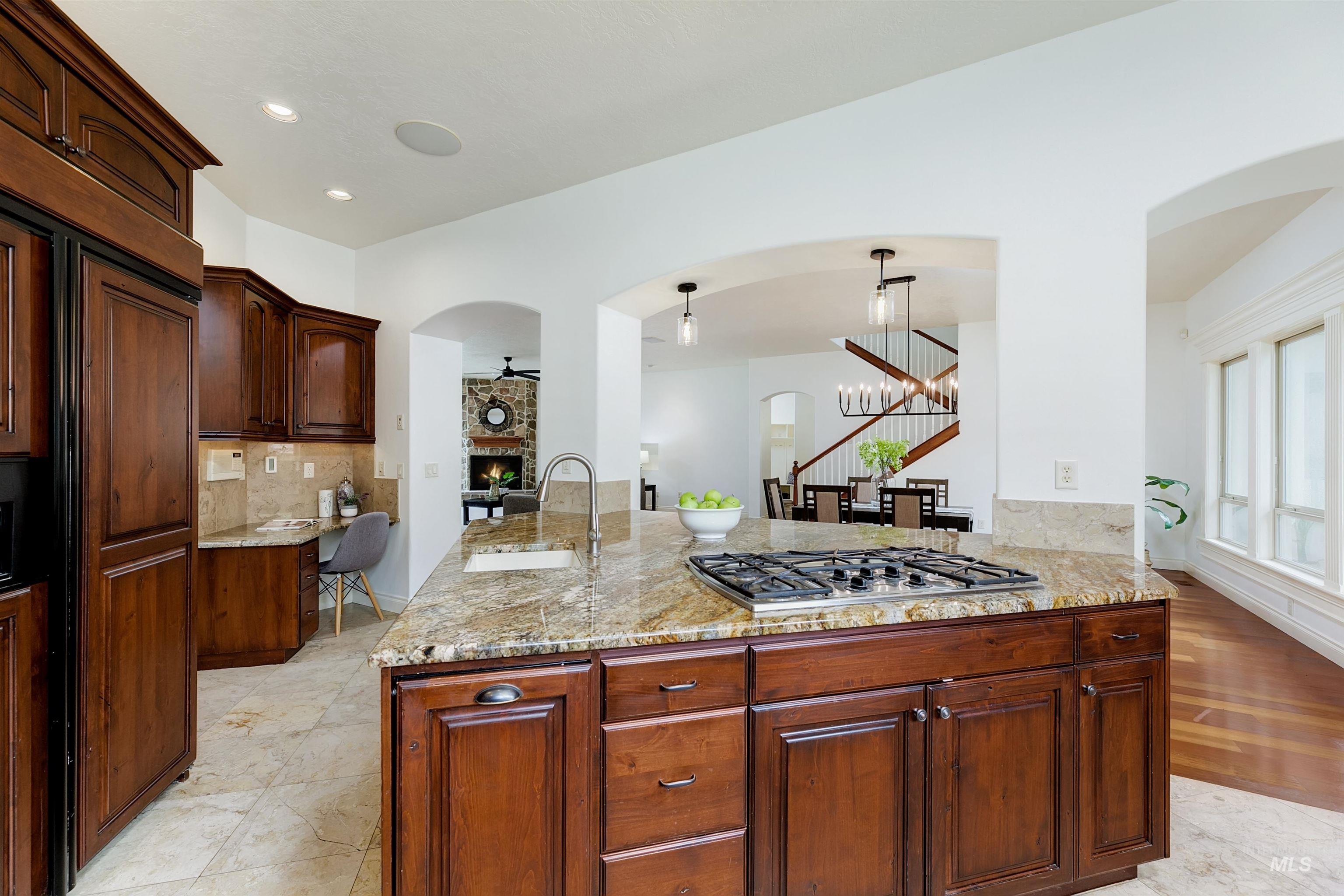 1450 E Covey Run Ct, Eagle, Idaho 83616, 5 Bedrooms, 6 Bathrooms, Residential For Sale, Price $1,985,000,MLS 98989178