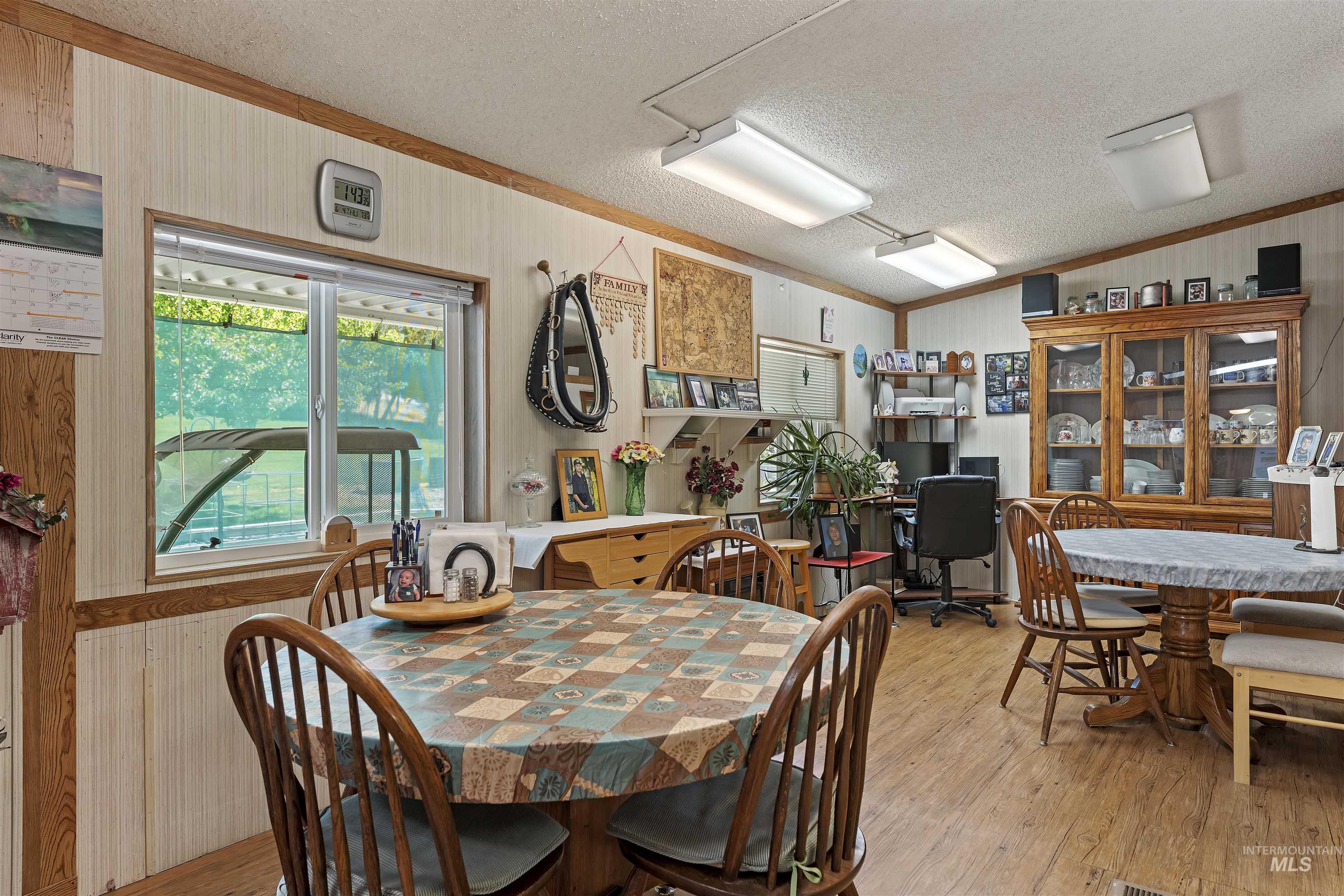 8950 W Edgeview Ln, Eagle, Idaho 83616-1424, 4 Bedrooms, 2 Bathrooms, Residential For Sale, Price $799,900,MLS 98989179