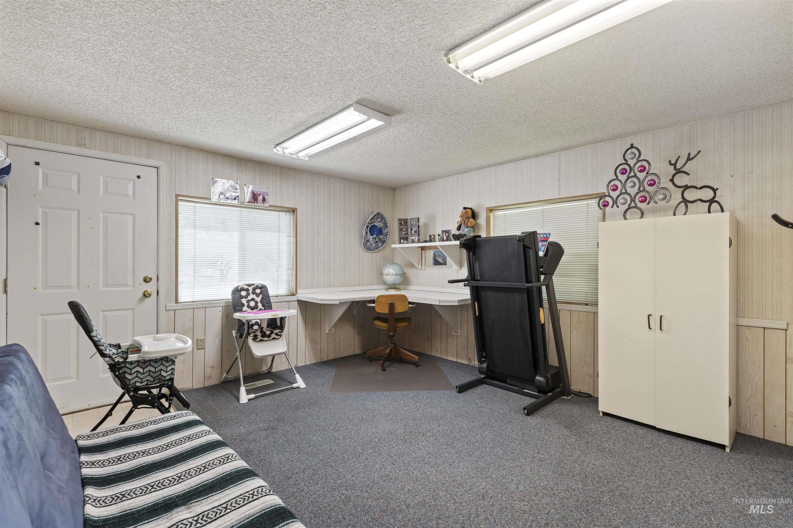 8950 W Edgeview Ln, Eagle, Idaho 83616-1424, 4 Bedrooms, 2 Bathrooms, Residential For Sale, Price $799,900,MLS 98989179