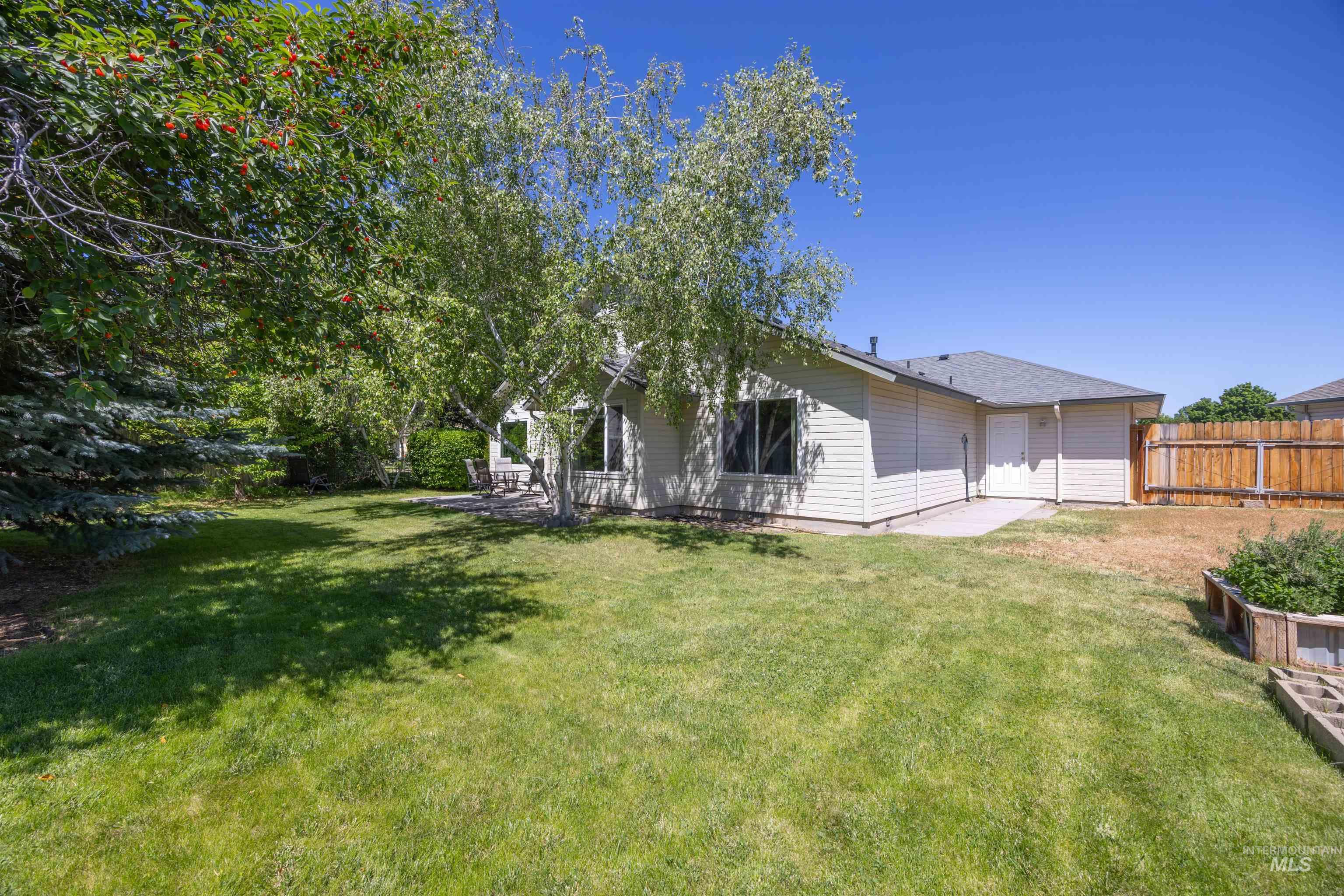 9363 W Surf St, Boise, Idaho 83709, 3 Bedrooms, 2 Bathrooms, Residential For Sale, Price $459,900,MLS 98989180