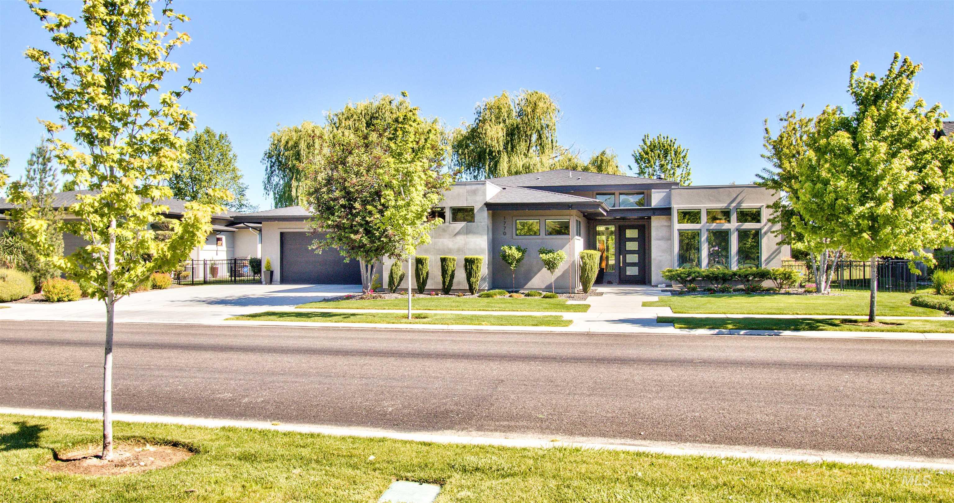1770 W Hampton Bay Dr, Eagle, Idaho 83616, 3 Bedrooms, 2.5 Bathrooms, Residential For Sale, Price $1,385,000,MLS 98989182