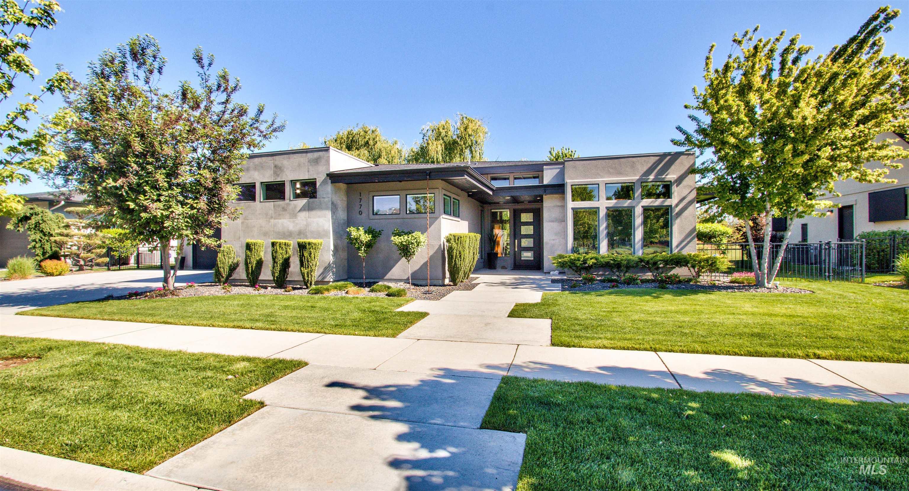 1770 W Hampton Bay Dr, Eagle, Idaho 83616, 3 Bedrooms, 2.5 Bathrooms, Residential For Sale, Price $1,385,000,MLS 98989182
