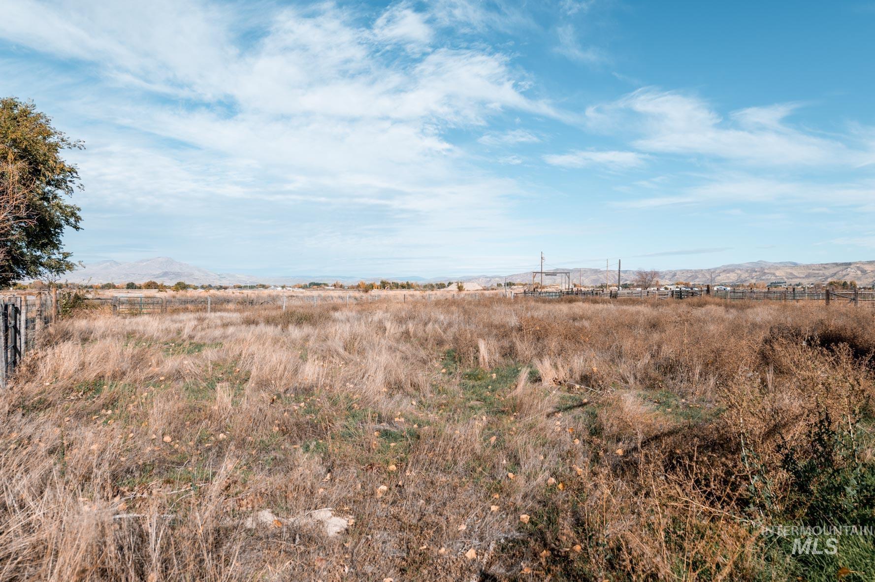 1823 W Sales Yard Rd, Emmett, Idaho 83617, 4 Bedrooms, 3 Bathrooms, Residential For Sale, Price $1,100,000,MLS 98989183