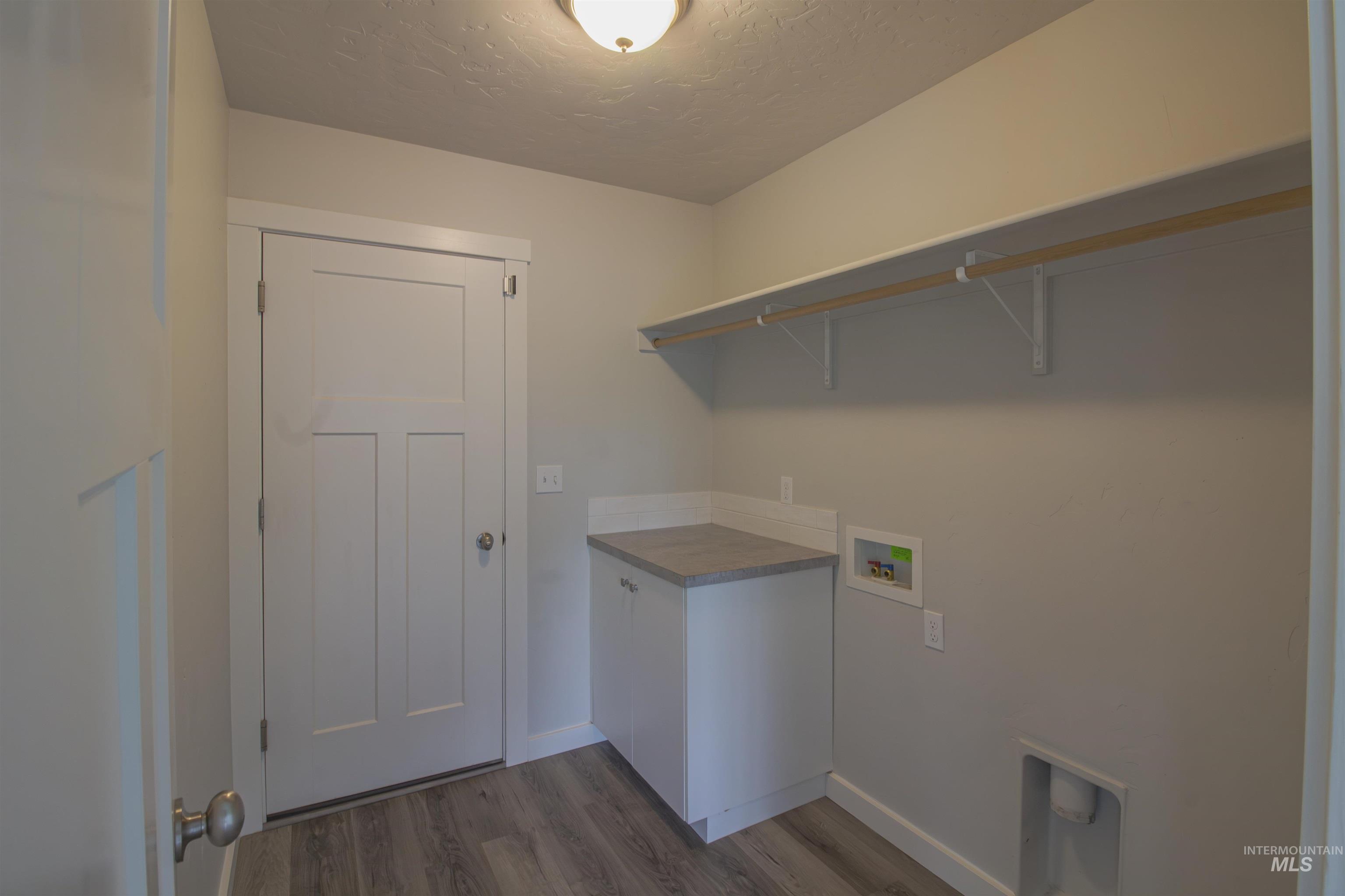220 S Park Ave, New Plymouth, Idaho 83655, 3 Bedrooms, 2 Bathrooms, Residential For Sale, Price $385,000,MLS 98989186