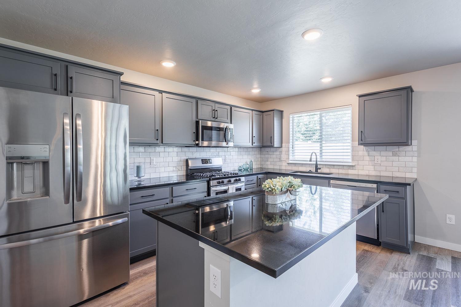 5048 W Lesina St, Meridian, Idaho 83646, 4 Bedrooms, 2.5 Bathrooms, Residential For Sale, Price $549,000,MLS 98989191