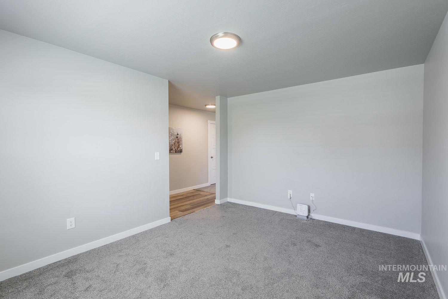 5048 W Lesina St, Meridian, Idaho 83646, 4 Bedrooms, 2.5 Bathrooms, Residential For Sale, Price $549,000,MLS 98989191