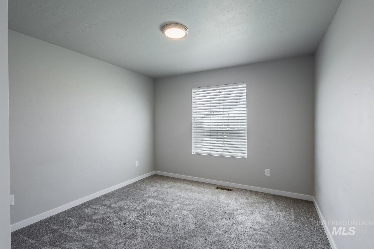 5048 W Lesina St, Meridian, Idaho 83646, 4 Bedrooms, 2.5 Bathrooms, Residential For Sale, Price $549,000,MLS 98989191