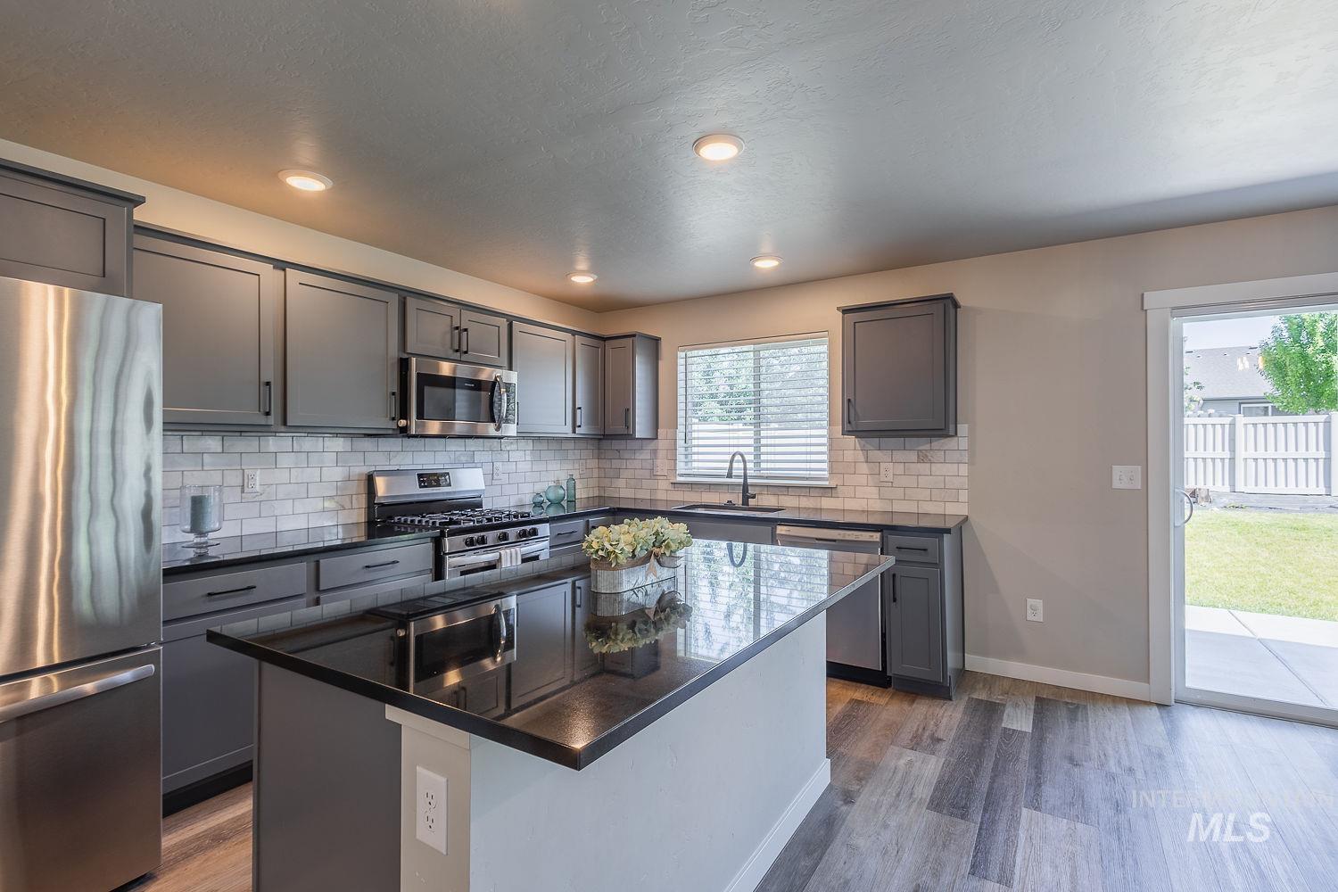 5048 W Lesina St, Meridian, Idaho 83646, 4 Bedrooms, 2.5 Bathrooms, Residential For Sale, Price $549,000,MLS 98989191