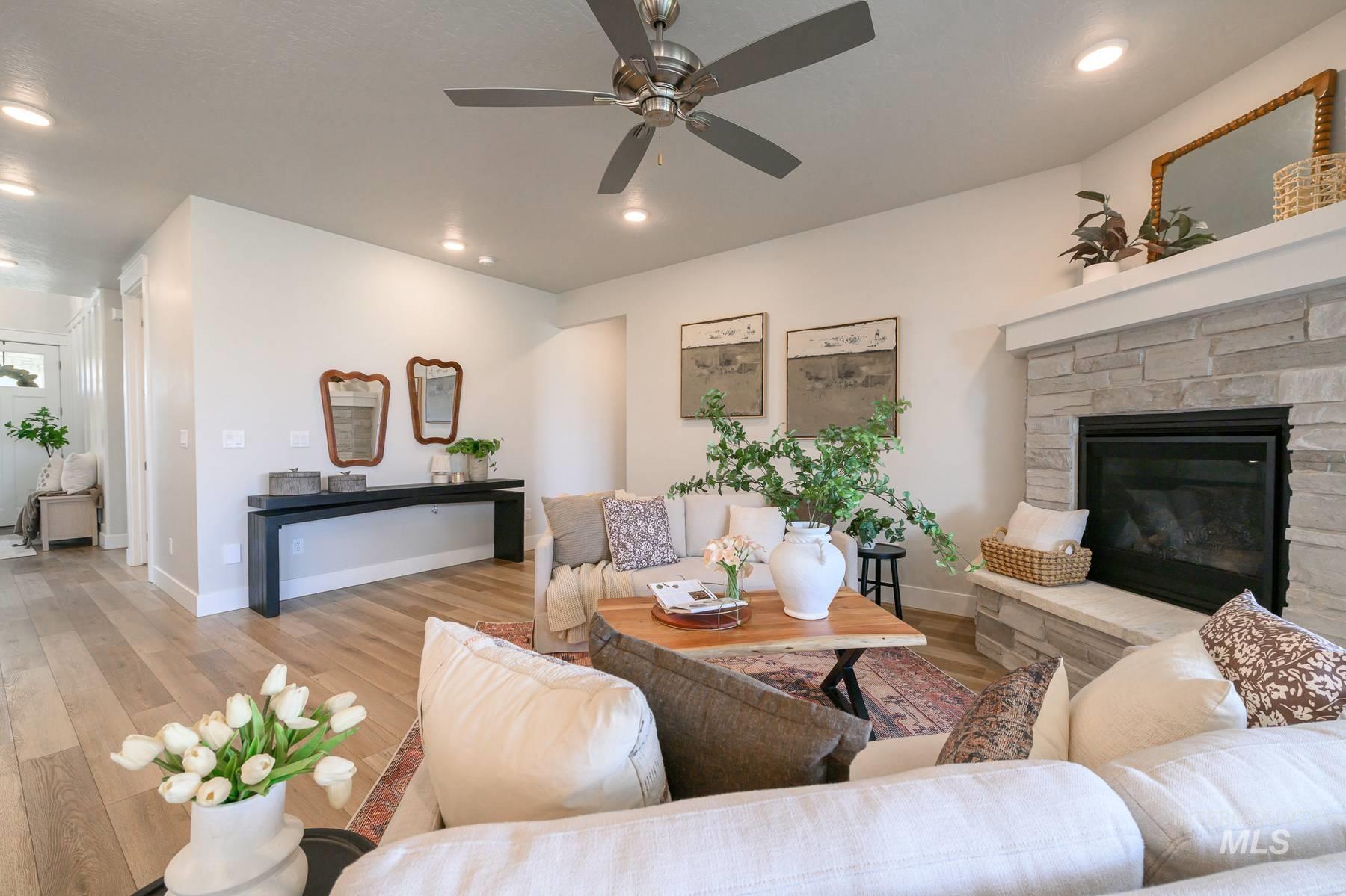 6512 N Oakstone Ave, Meridian, Idaho 83646, 4 Bedrooms, 2.5 Bathrooms, Residential For Sale, Price $655,000,MLS 98989199