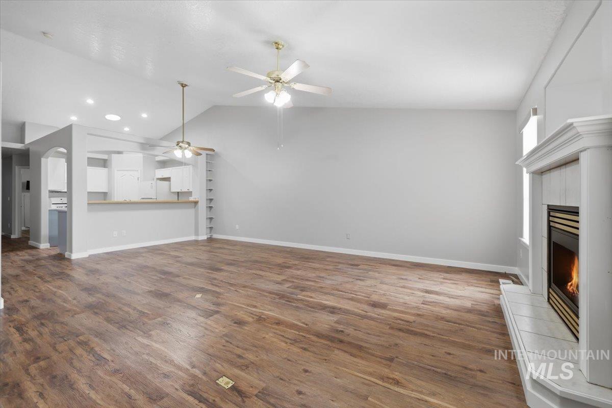 505 N Grove Way, Nampa, Idaho 83651, 3 Bedrooms, 2 Bathrooms, Residential For Sale, Price $330,000,MLS 98989206