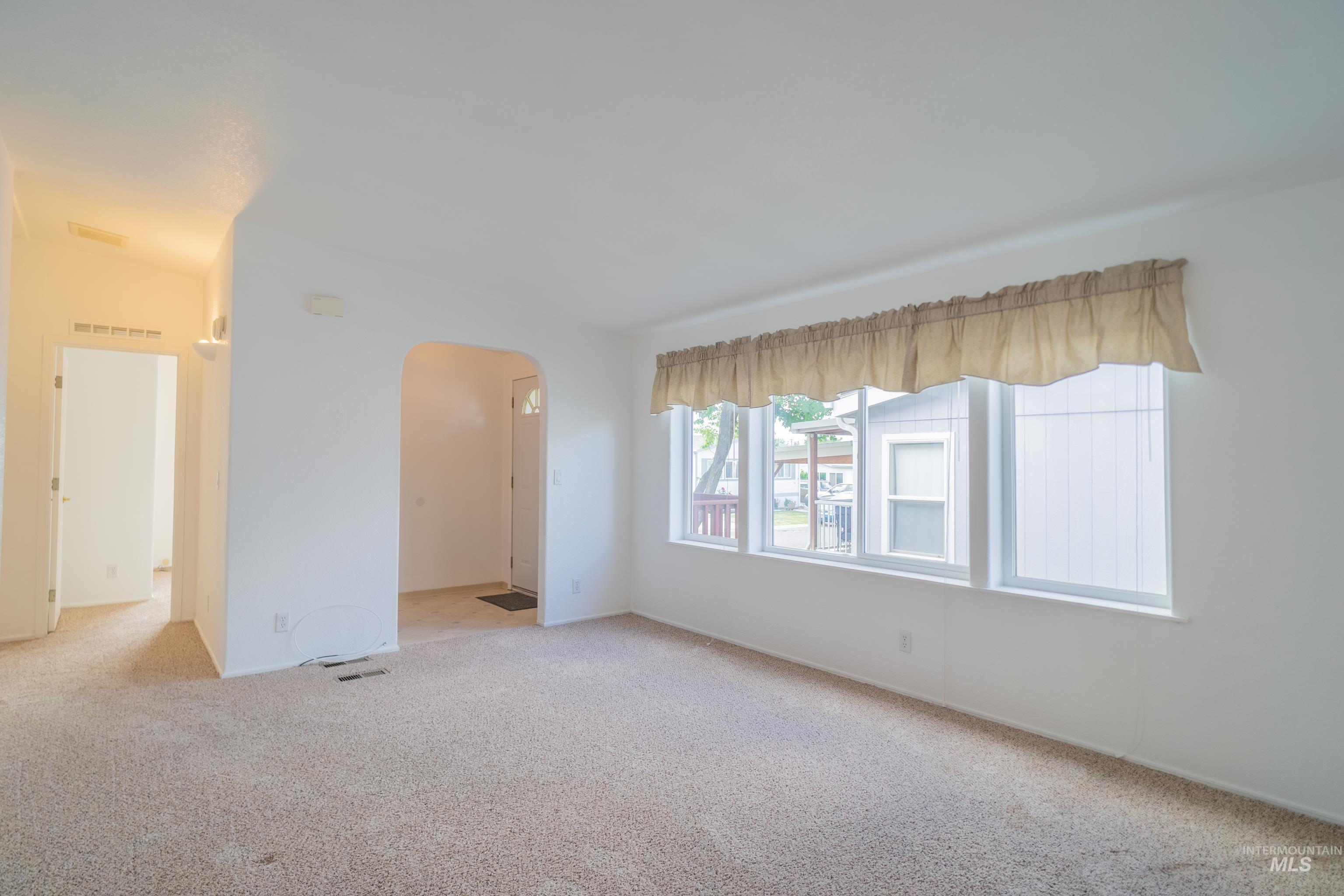 2115 6th ave., Clarkston, Washington 99403-1567, 3 Bedrooms, 2 Bathrooms, Residential For Sale, Price $155,000,MLS 98989207