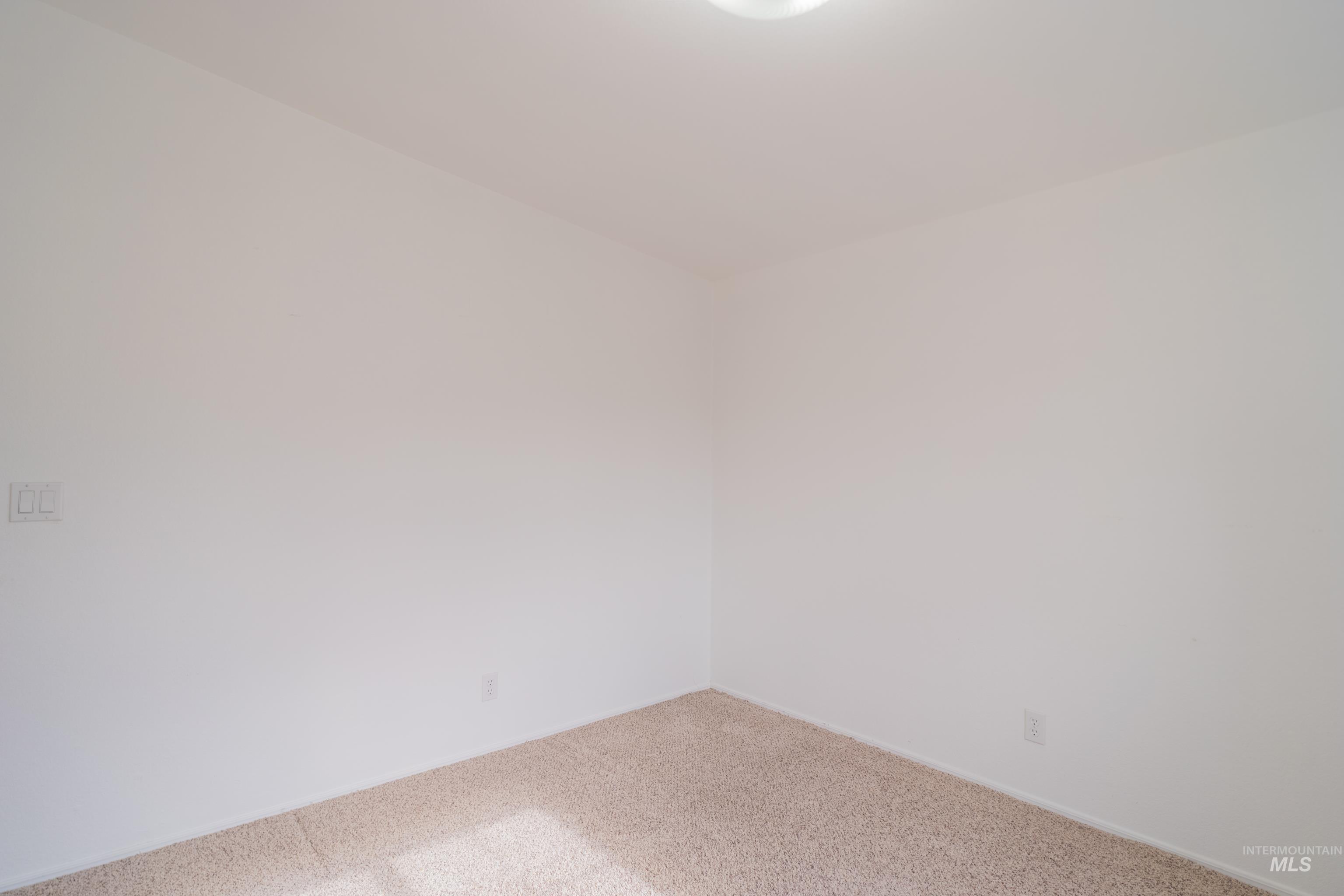 2115 6th ave., Clarkston, Washington 99403-1567, 3 Bedrooms, 2 Bathrooms, Residential For Sale, Price $155,000,MLS 98989207