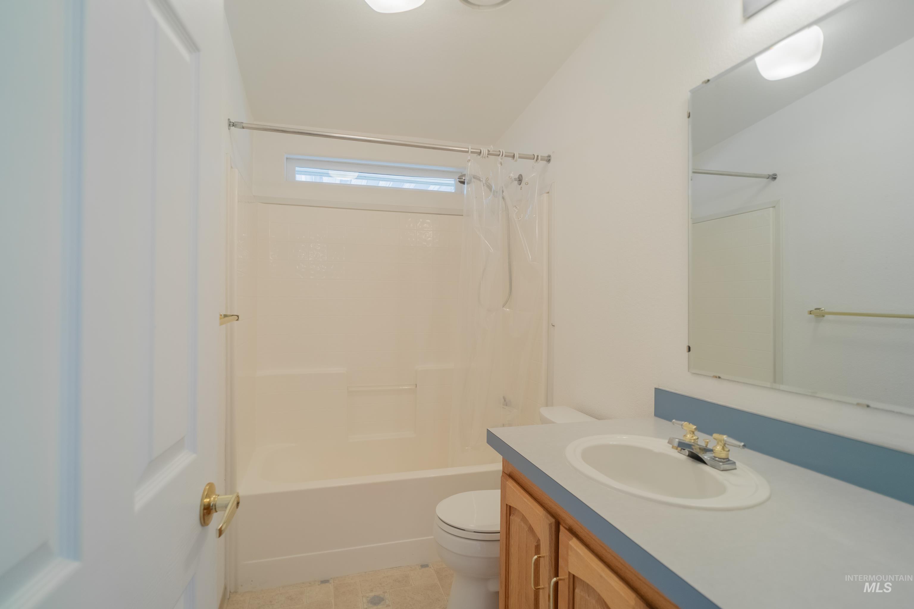 2115 6th ave., Clarkston, Washington 99403-1567, 3 Bedrooms, 2 Bathrooms, Residential For Sale, Price $155,000,MLS 98989207