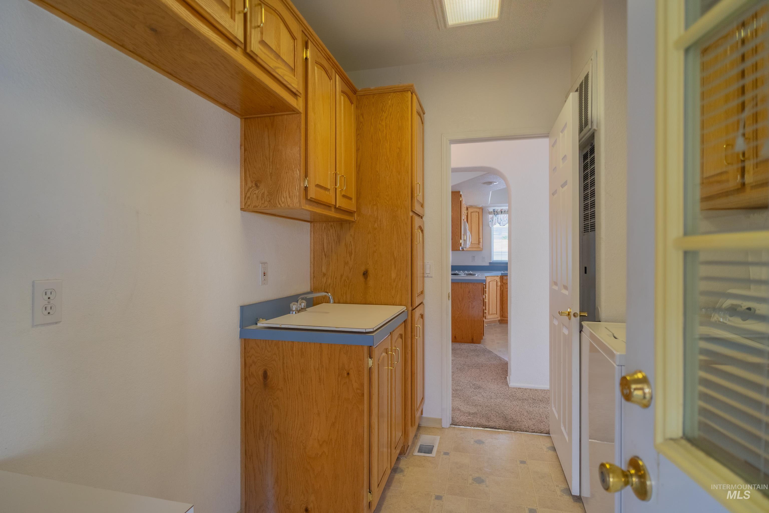 2115 6th ave., Clarkston, Washington 99403-1567, 3 Bedrooms, 2 Bathrooms, Residential For Sale, Price $155,000,MLS 98989207