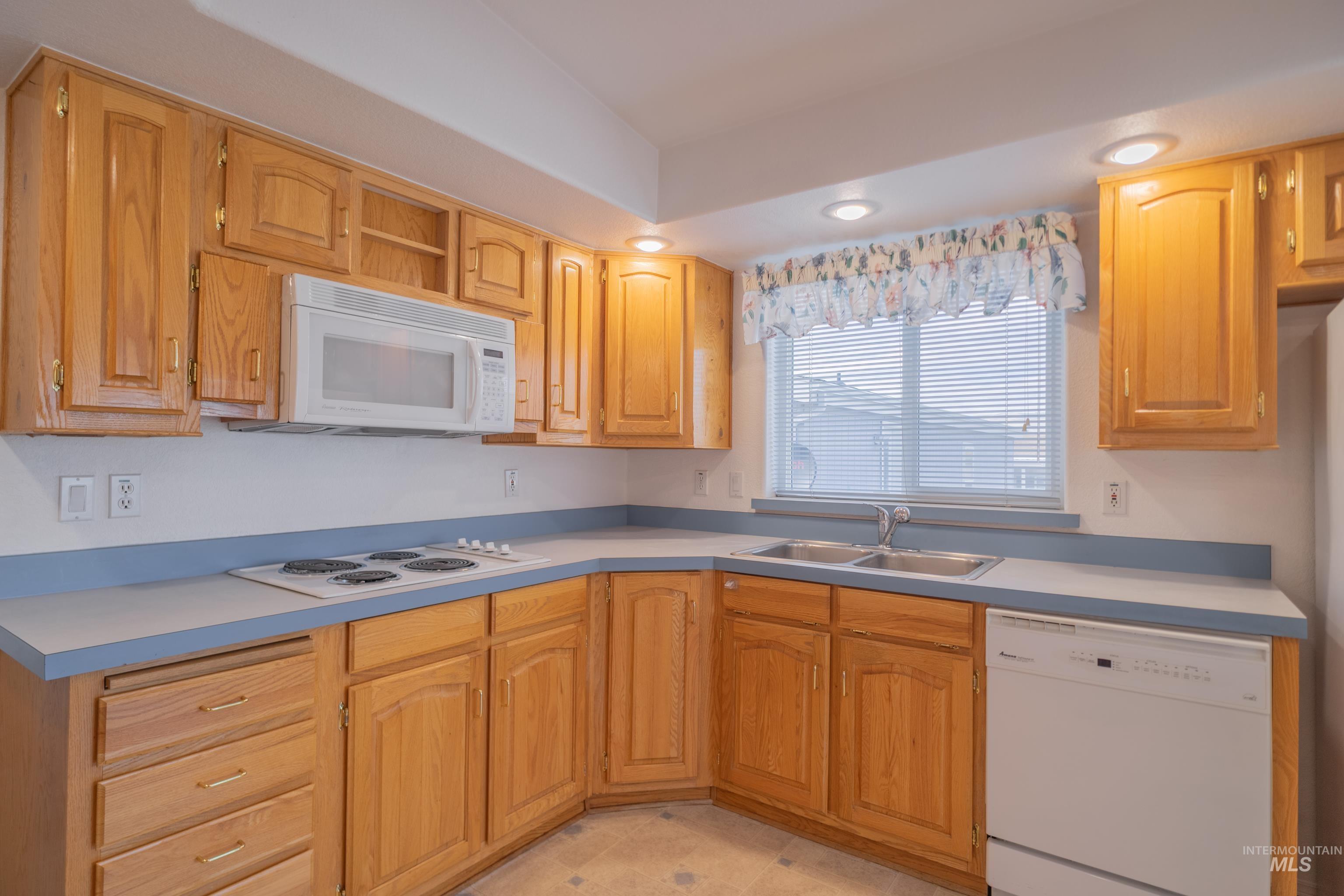 2115 6th ave., Clarkston, Washington 99403-1567, 3 Bedrooms, 2 Bathrooms, Residential For Sale, Price $155,000,MLS 98989207
