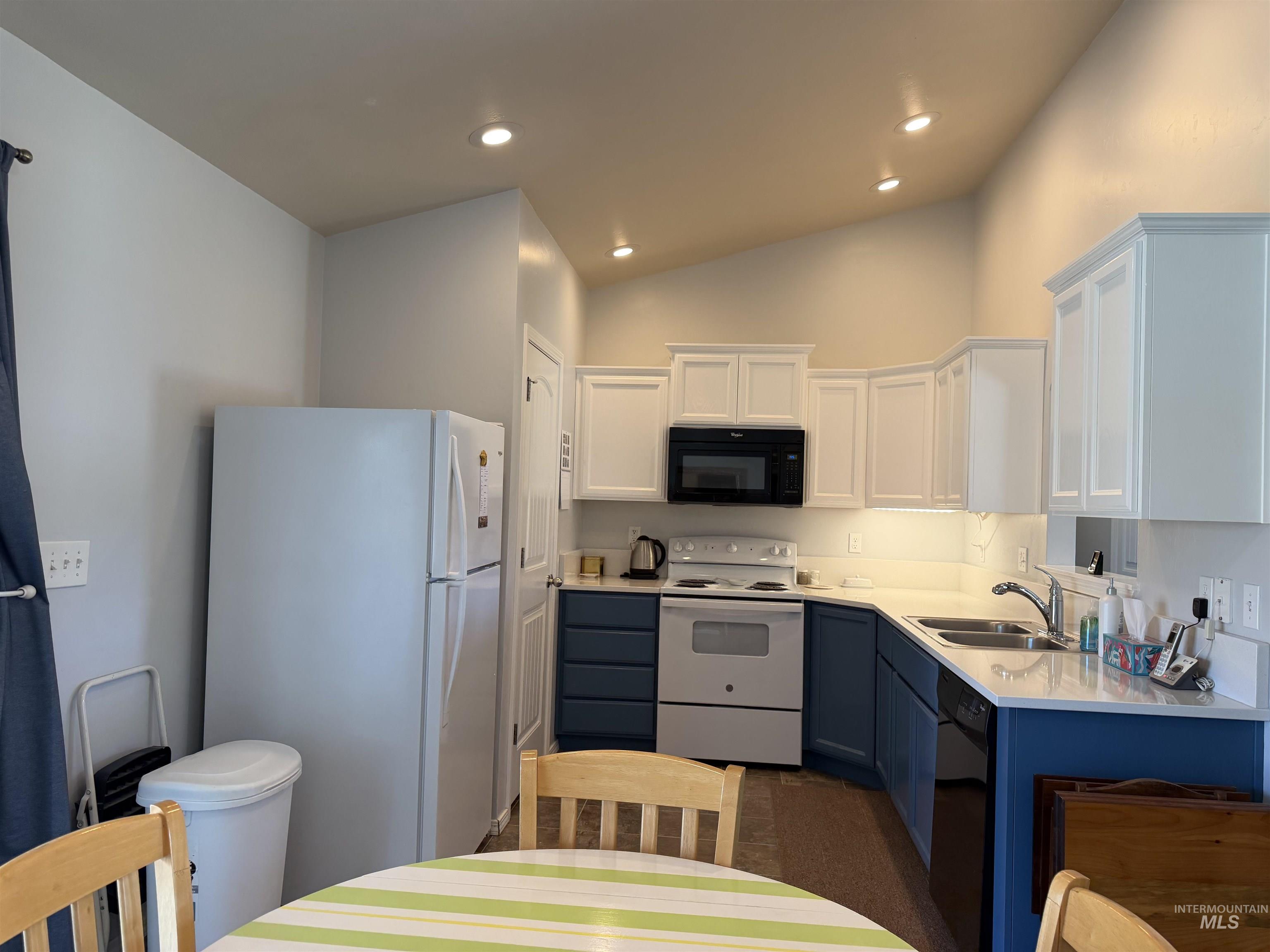 1020 Homestead Drive, Emmett, Idaho 83617, 3 Bedrooms, 2 Bathrooms, Residential For Sale, Price $369,900,MLS 98989211